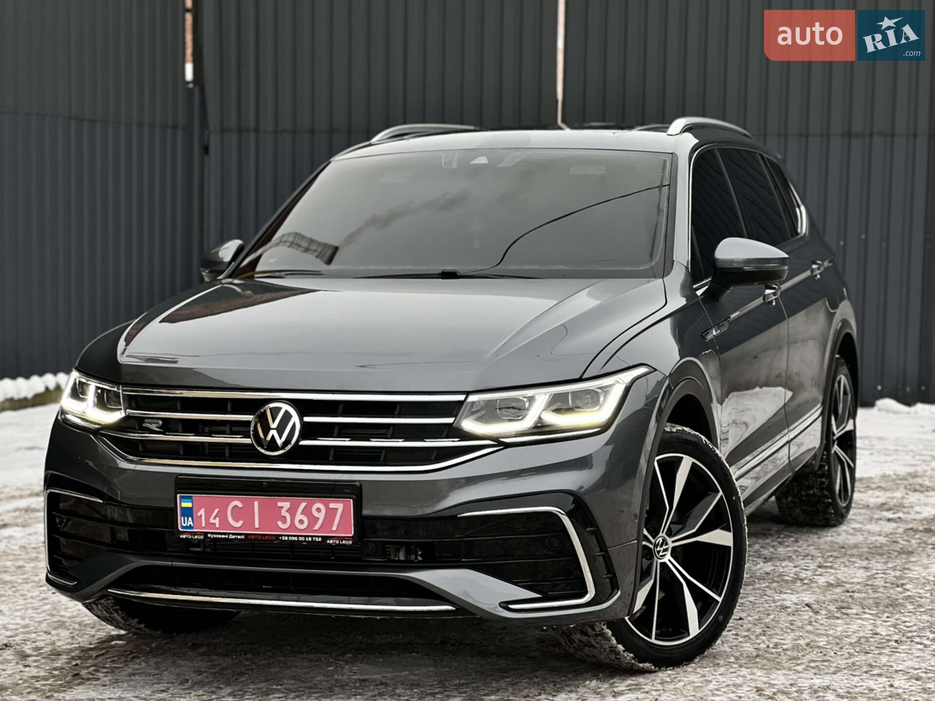 VOLKSWAGEN TIGUAN 2021