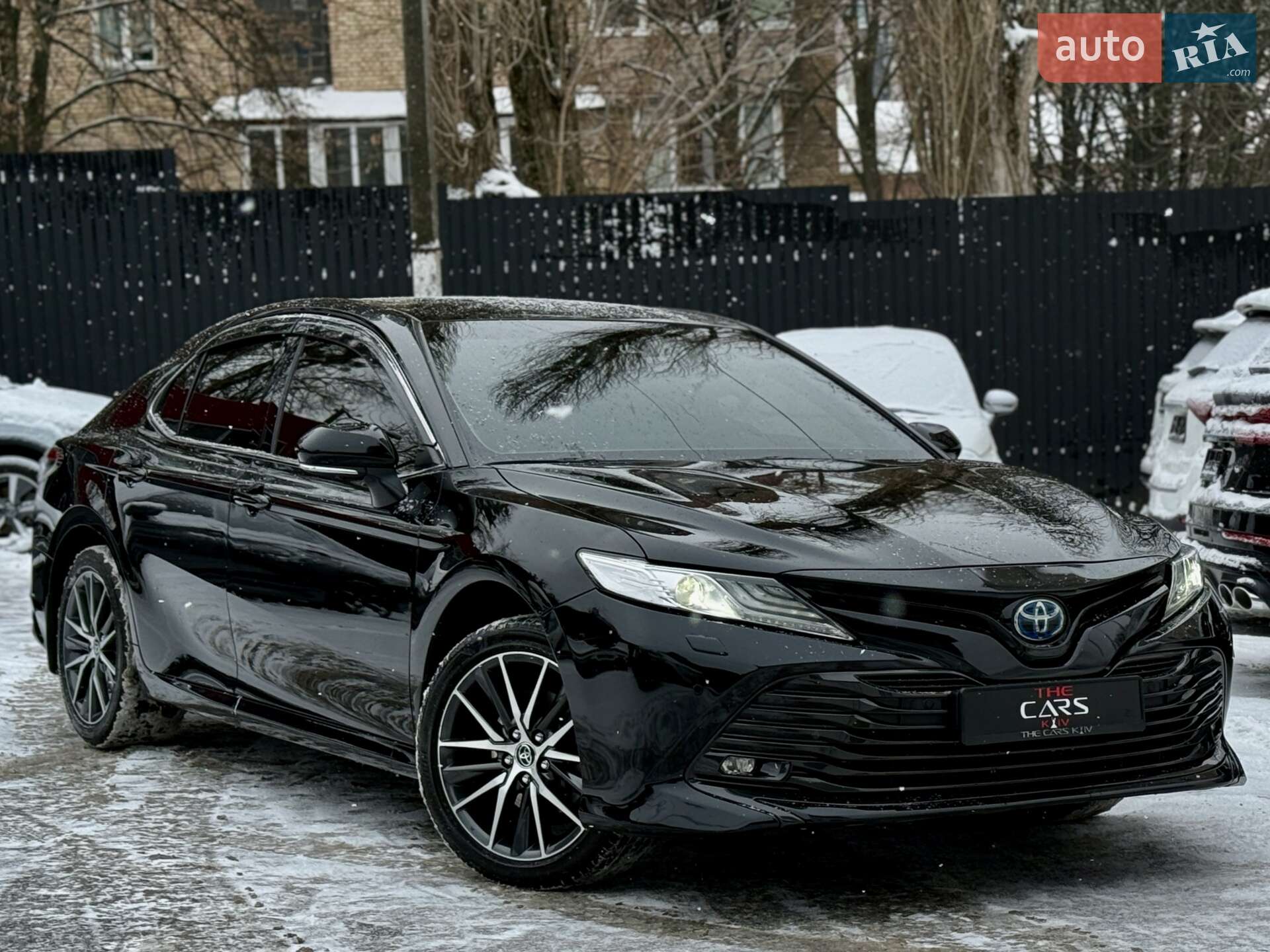 TOYOTA CAMRY