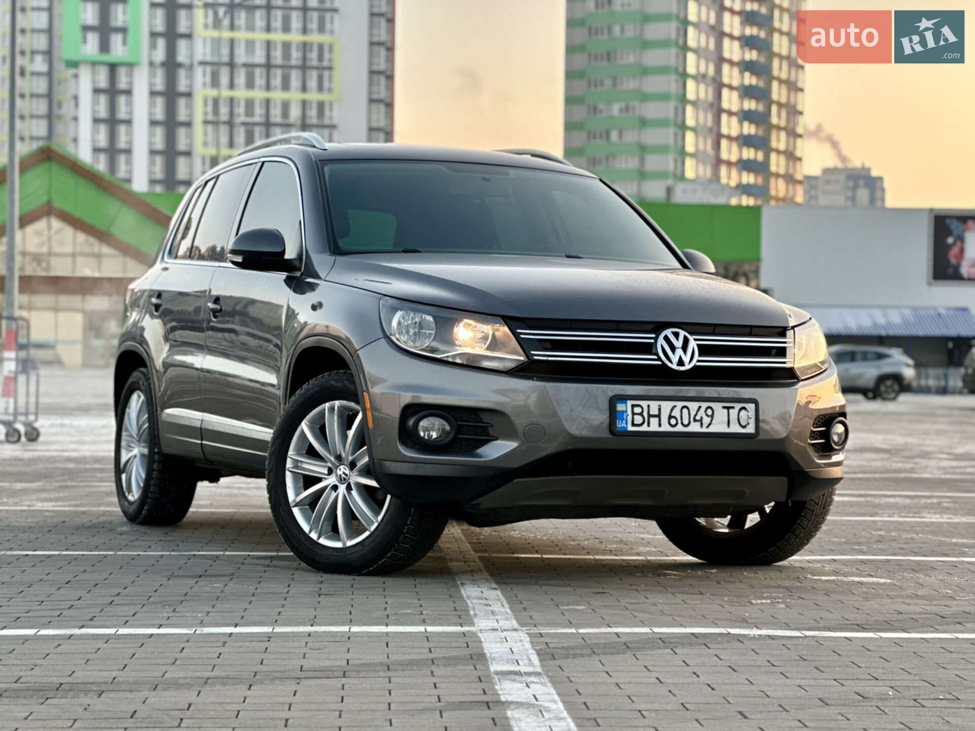 VOLKSWAGEN TIGUAN 2014