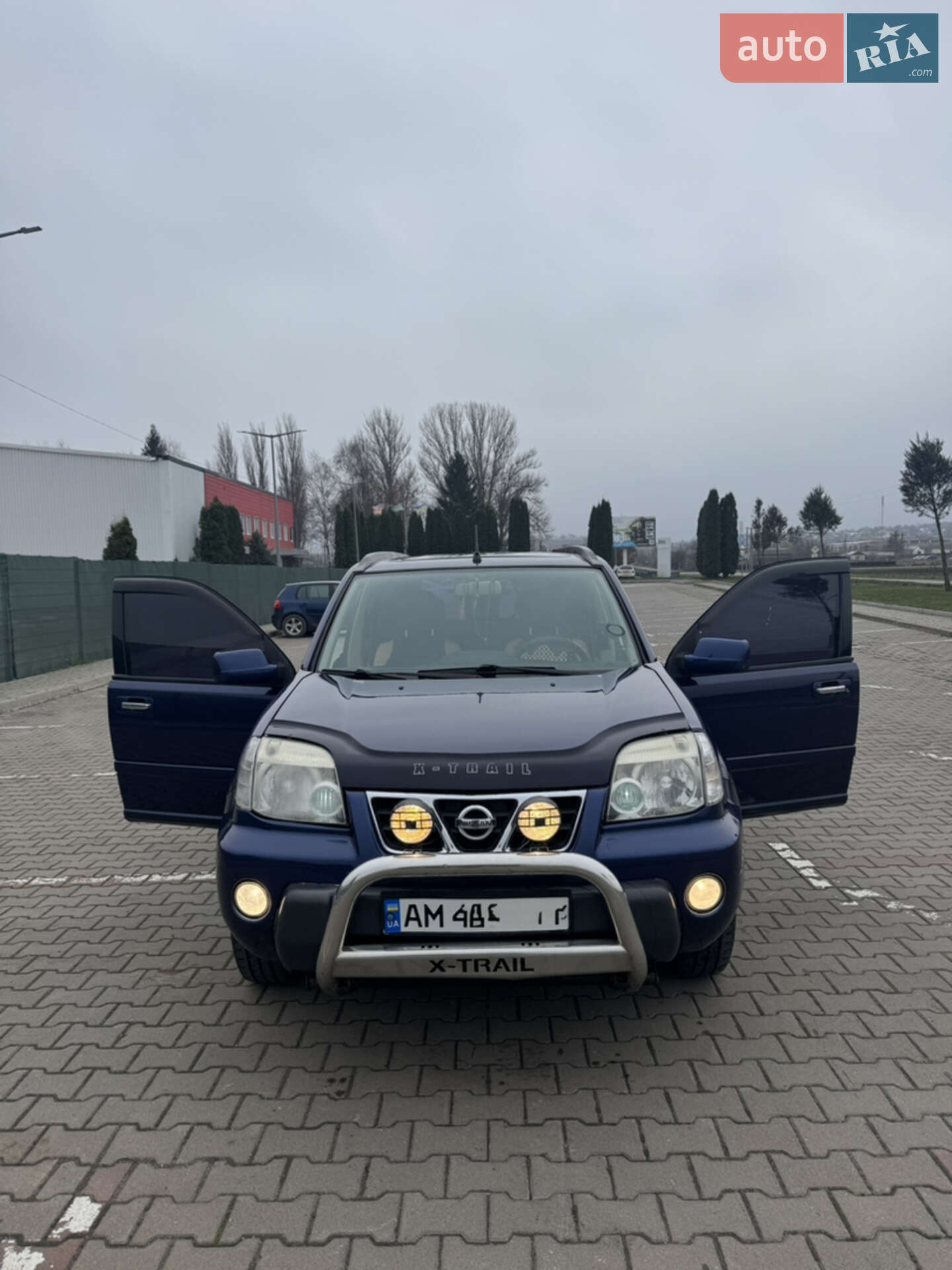 NISSAN X-TRAIL 2000
