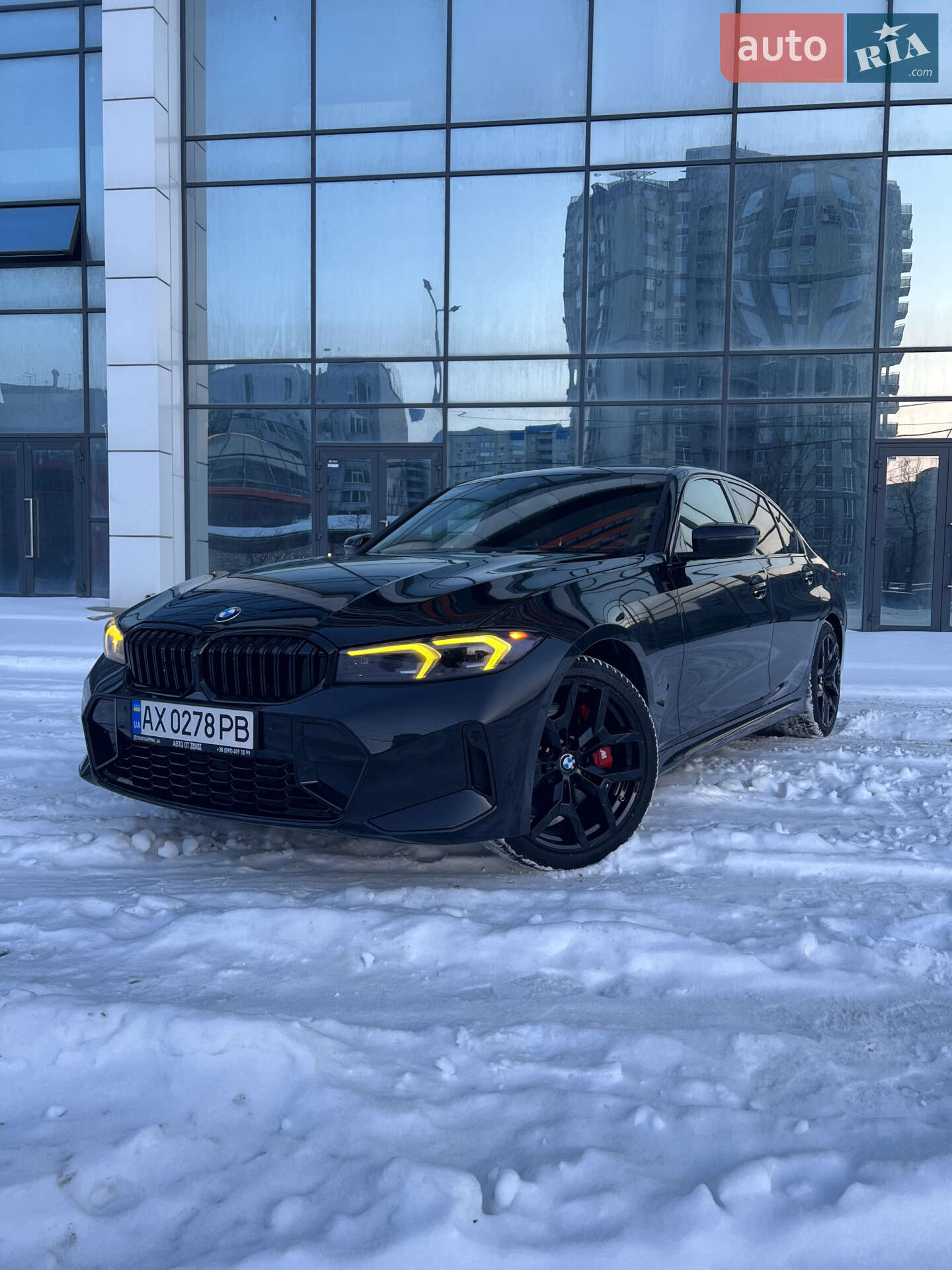 BMW 330XI 2025