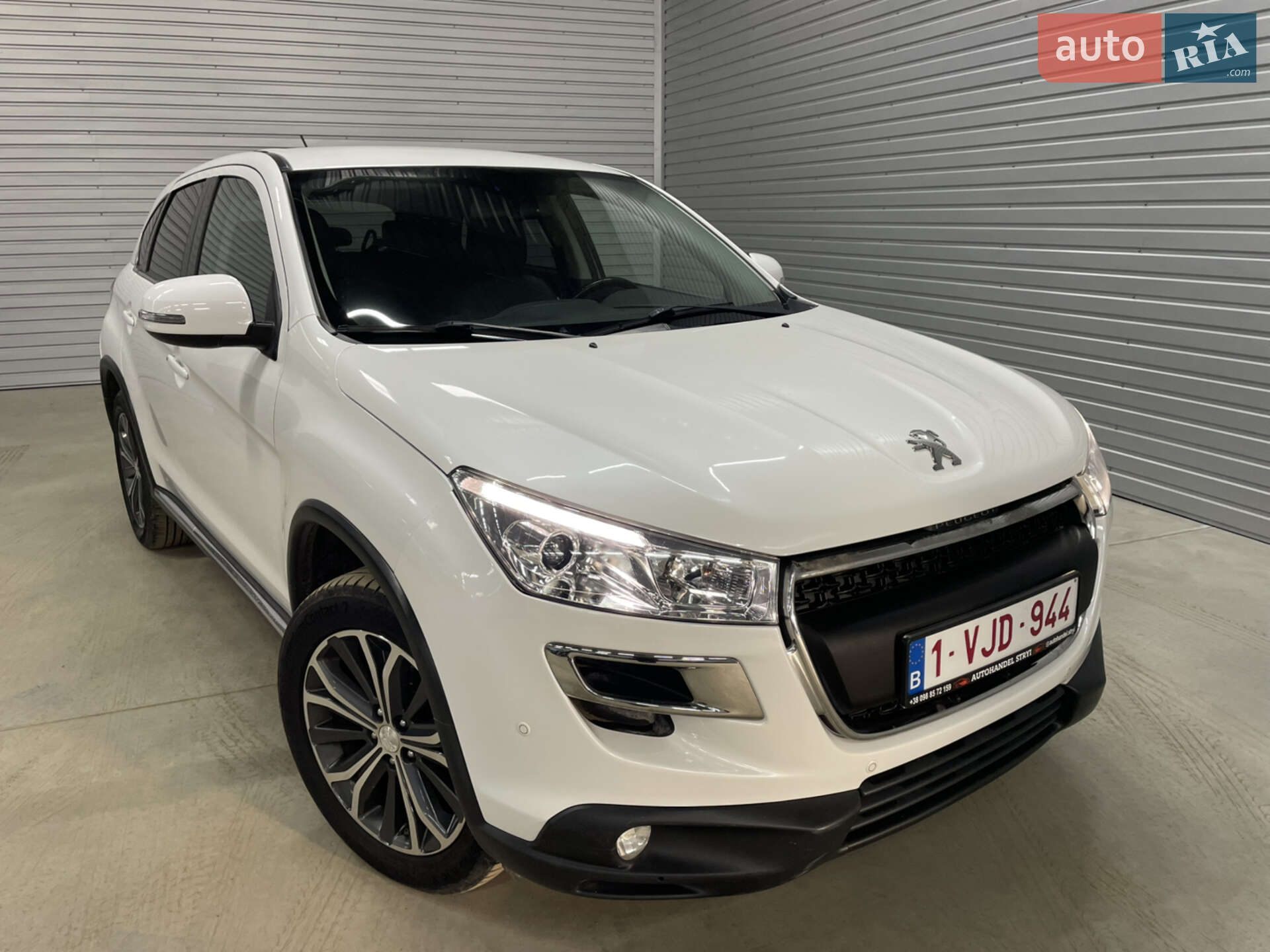 PEUGEOT 4008 2016