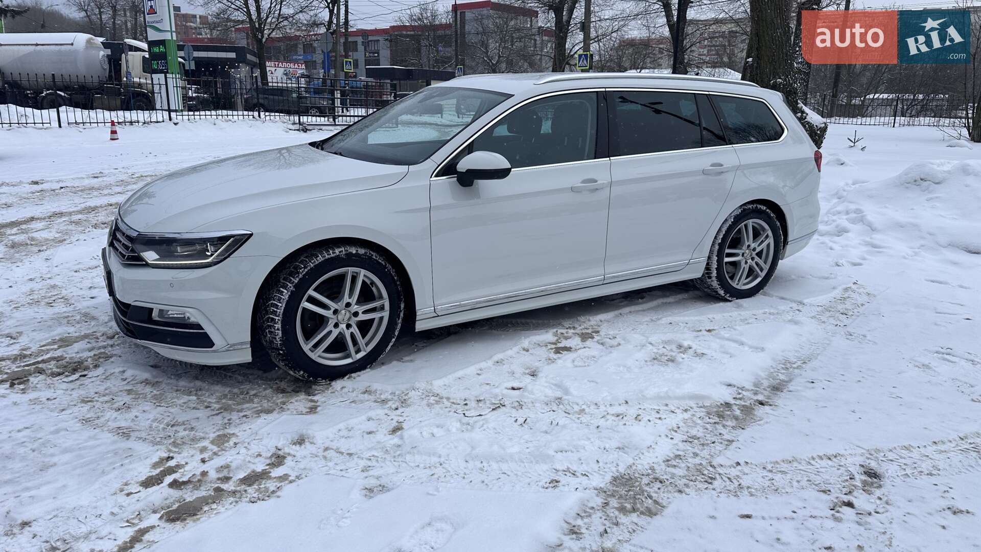 VOLKSWAGEN PASSAT 2018