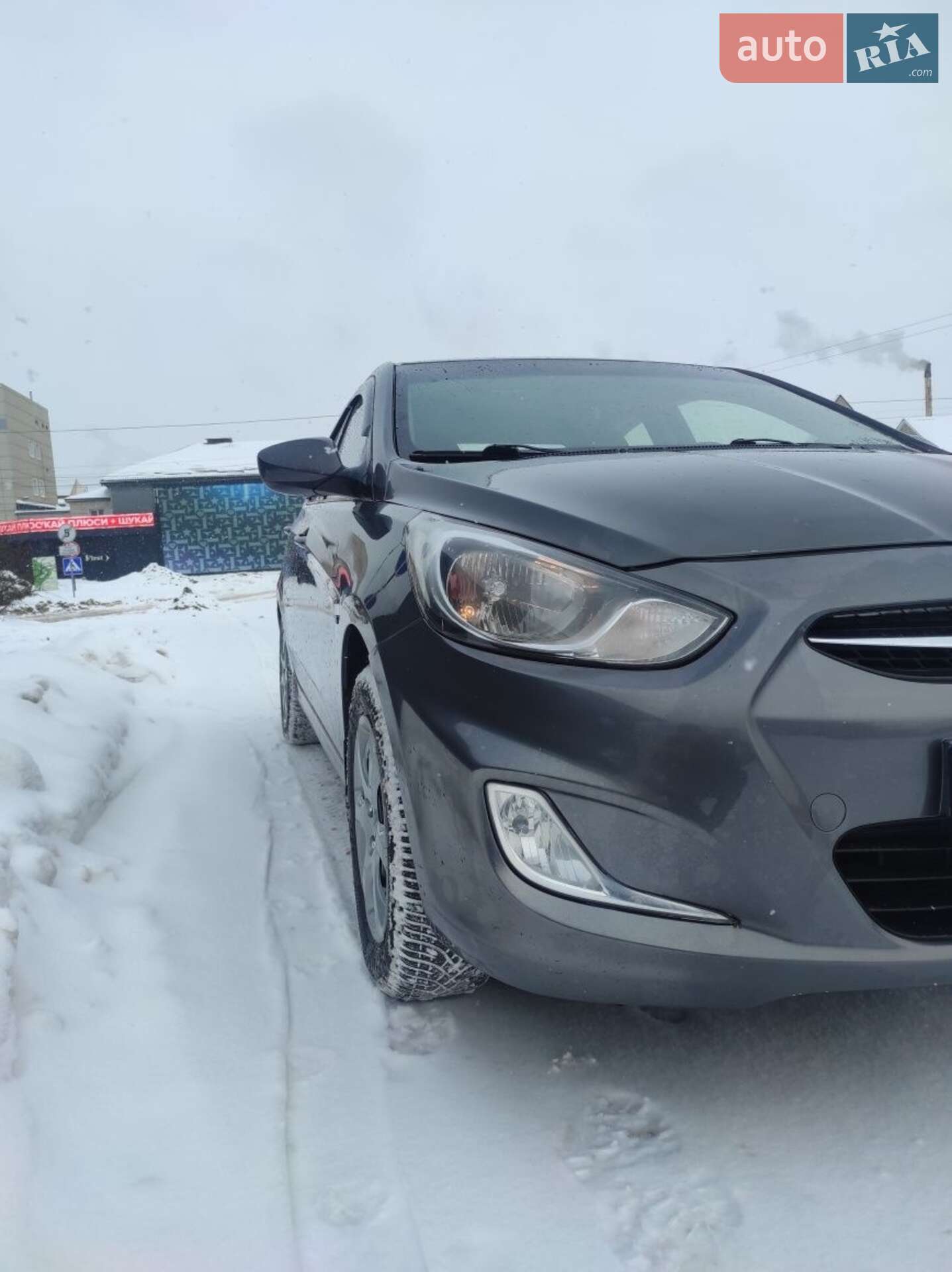 Головне фото звіту автомобіля HYUNDAI ACCENT 2011