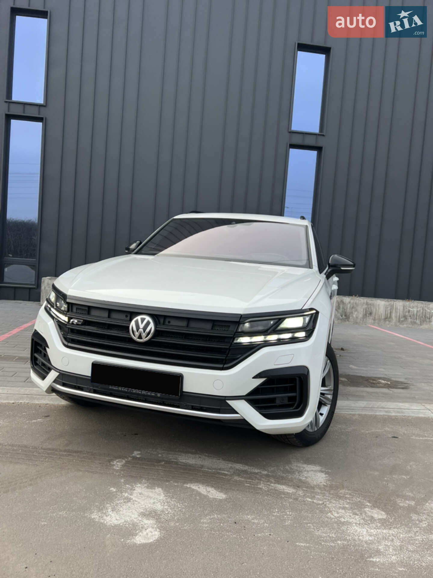 VOLKSWAGEN TOUAREG 2019