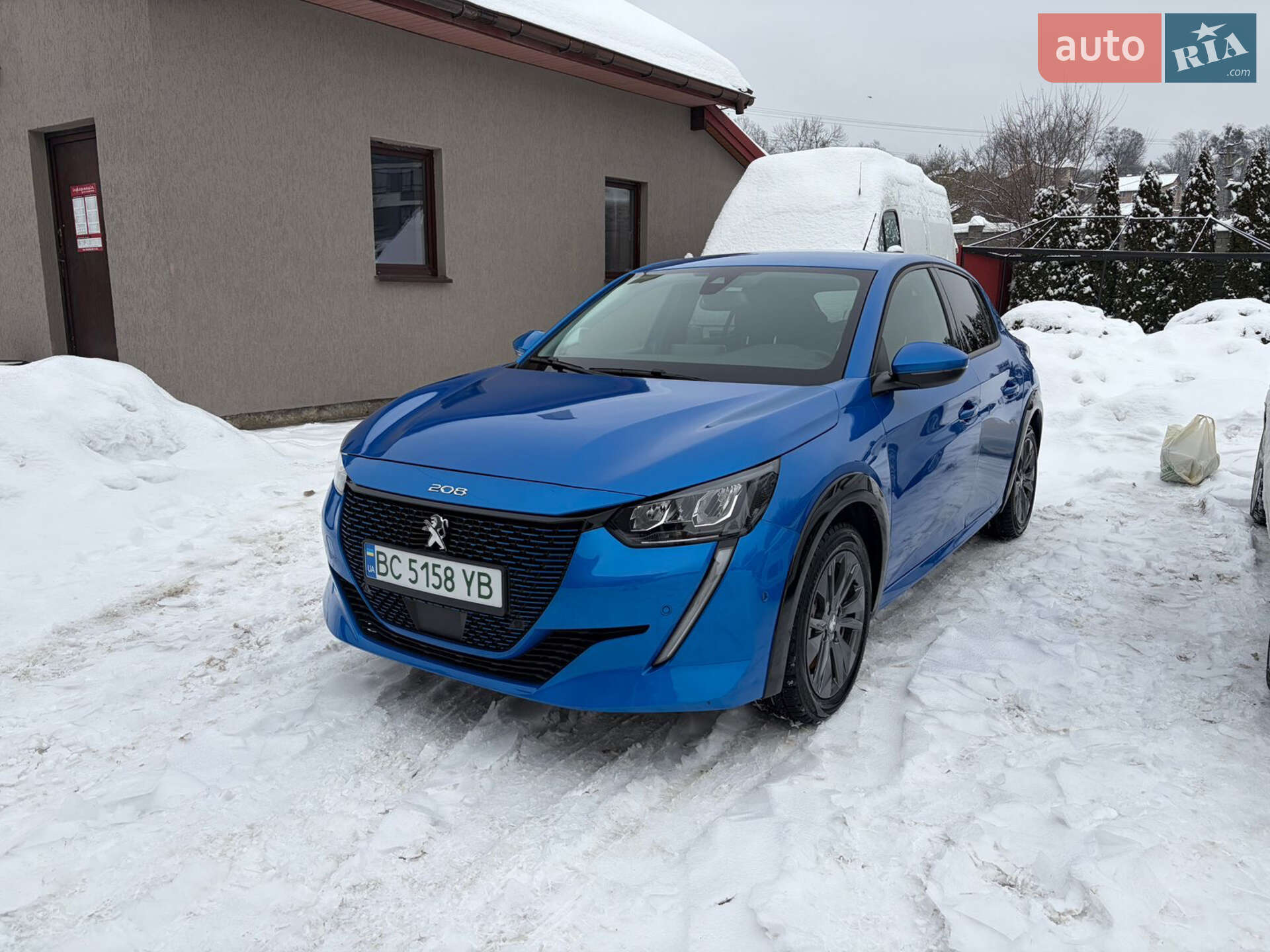 PEUGEOT 208 2021