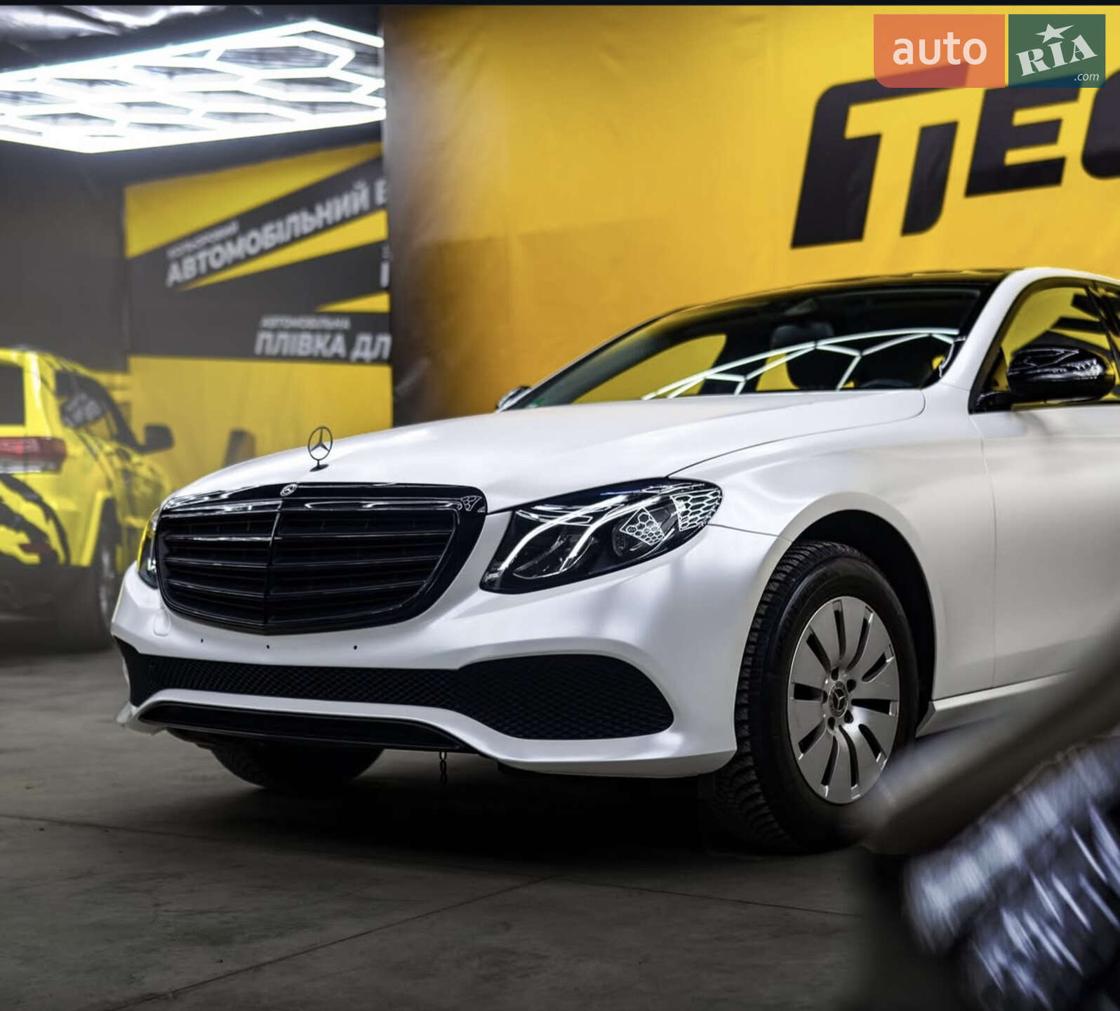 MERCEDES-BENZ E 200 D 2019