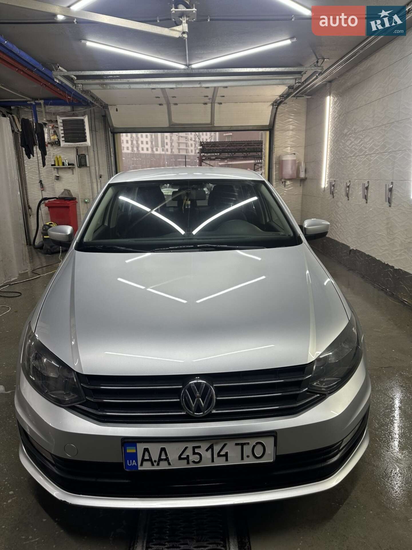 VOLKSWAGEN POLO 2018