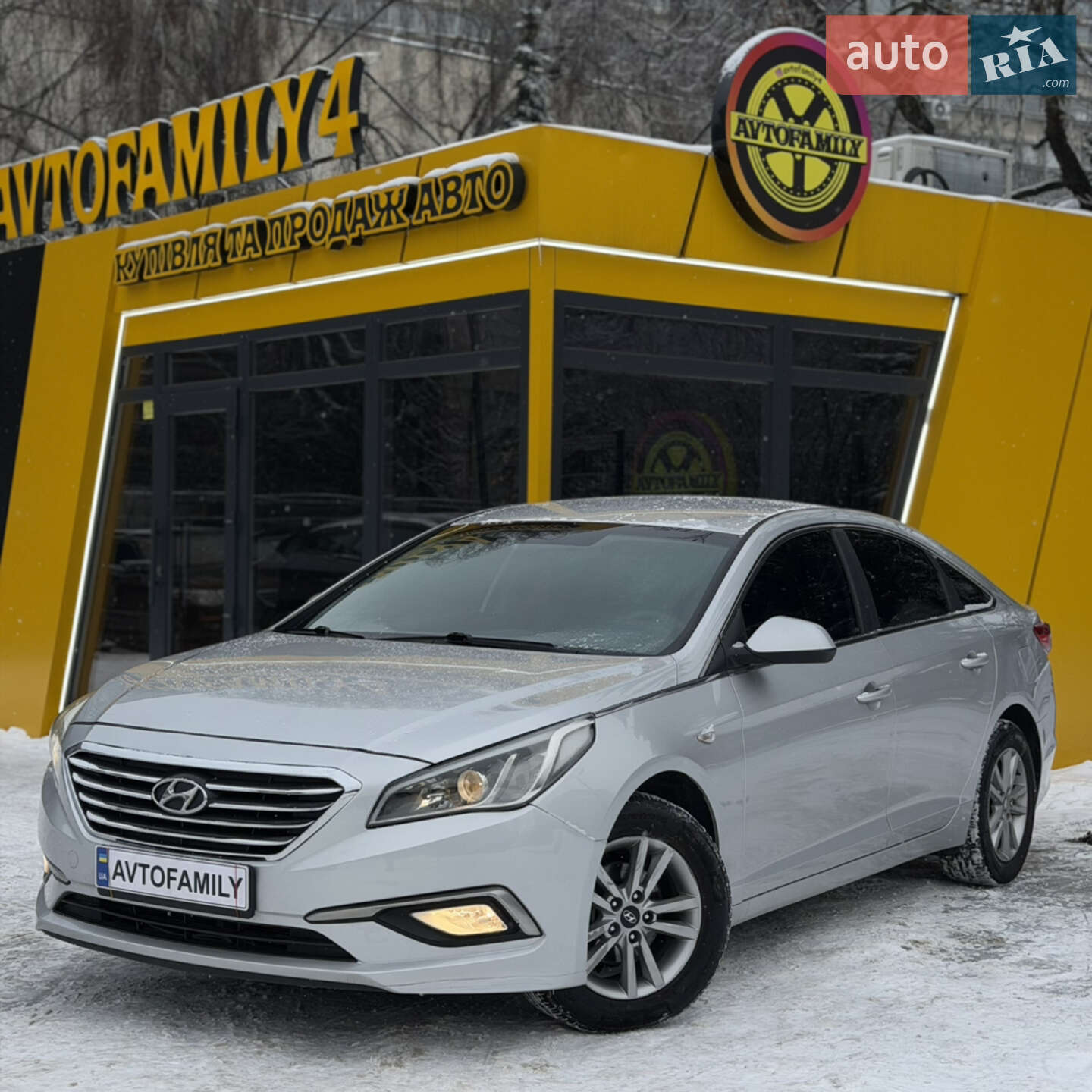 Головне фото звіту автомобіля HYUNDAI SONATA 2014