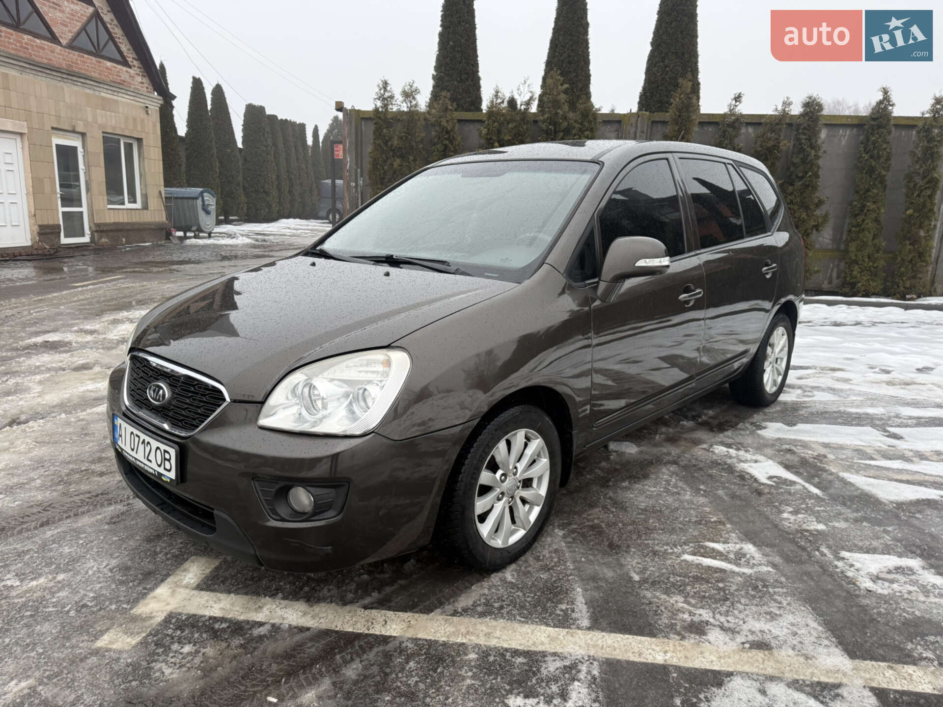 KIA CARENS 2011