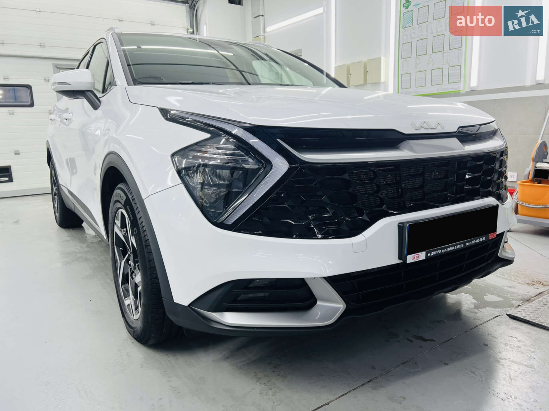 Головне фото звіту автомобіля KIA SPORTAGE 2023