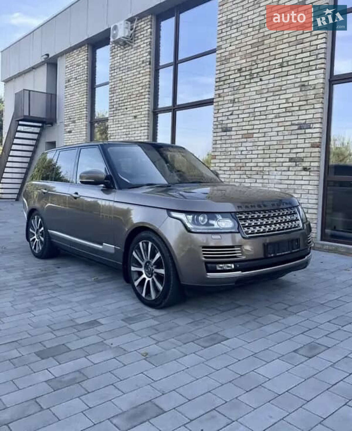 LAND ROVER RANGE ROVER