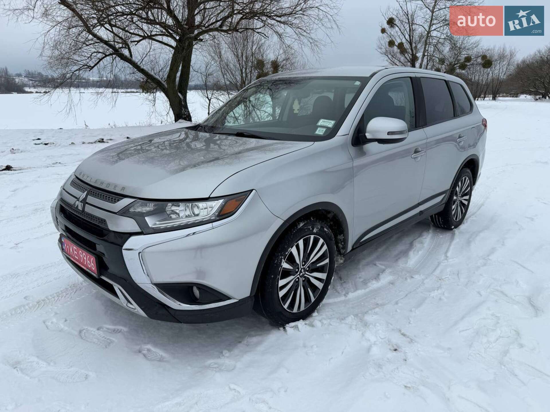 Головне фото звіту автомобіля MITSUBISHI OUTLANDER 2019