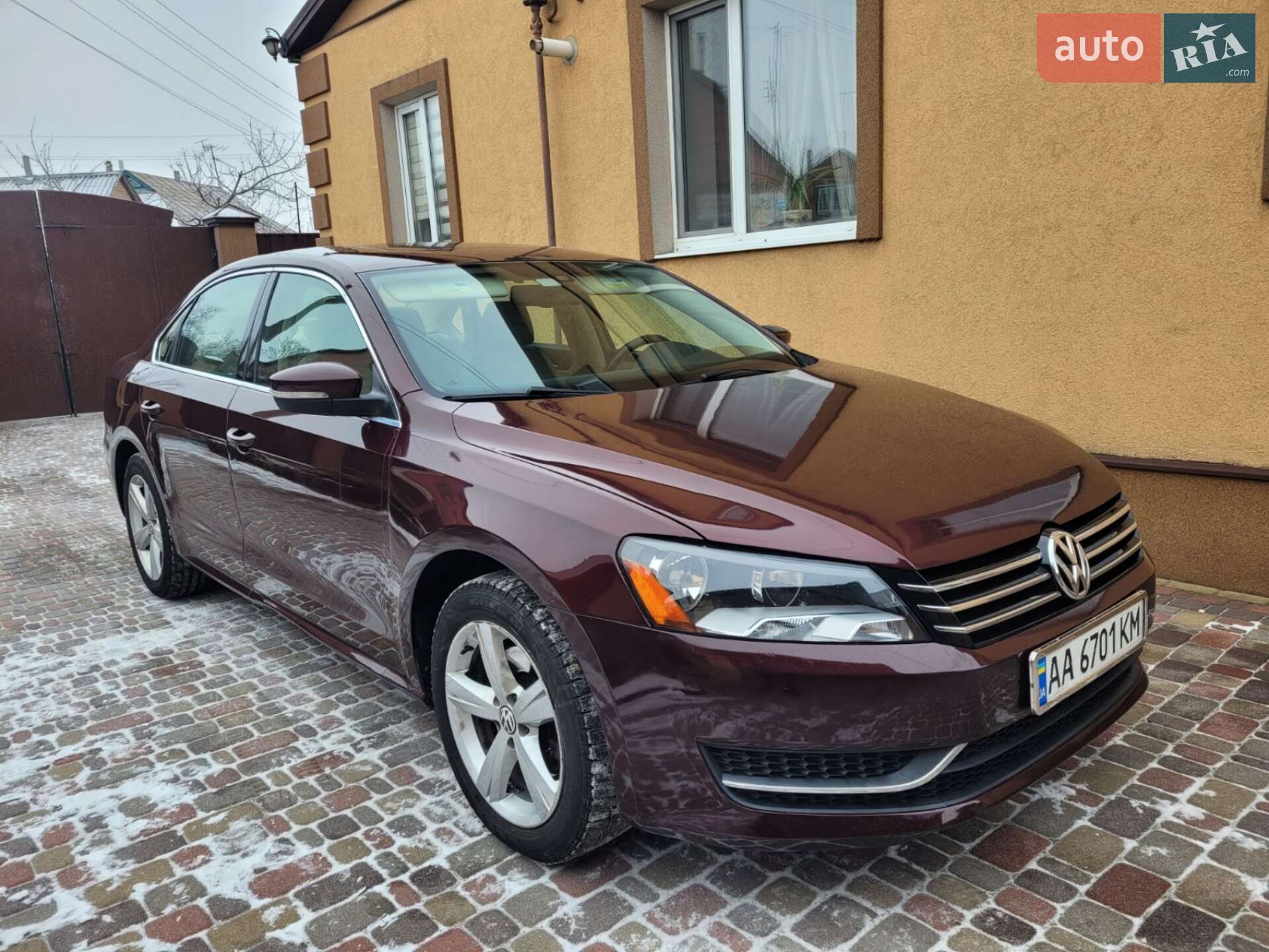 VOLKSWAGEN PASSAT 2013