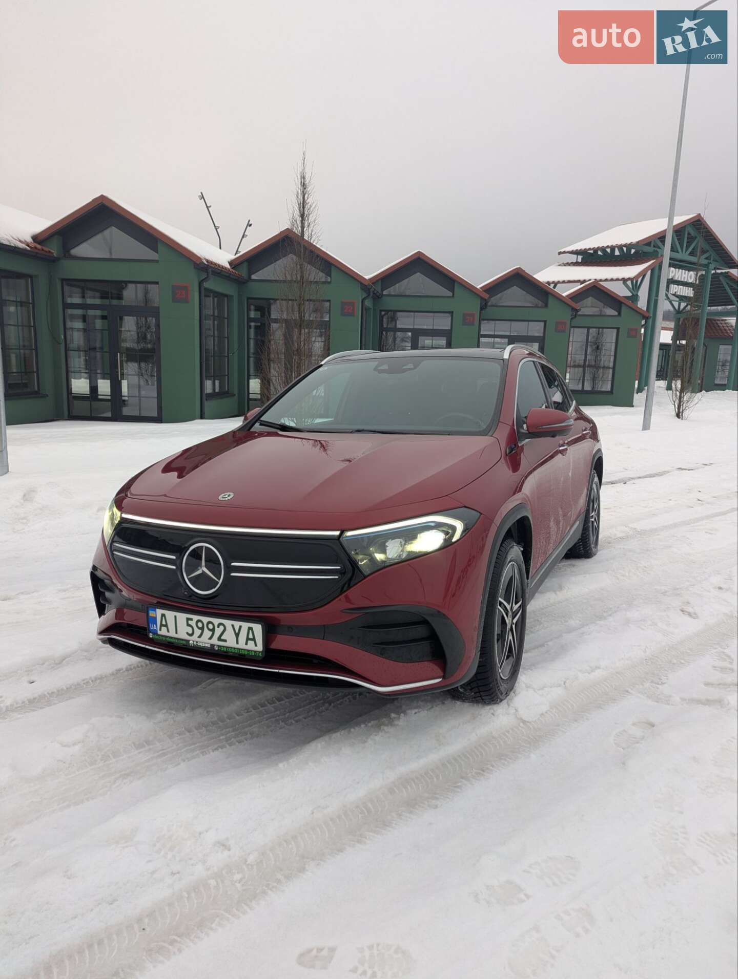MERCEDES-BENZ EQA 300 2021