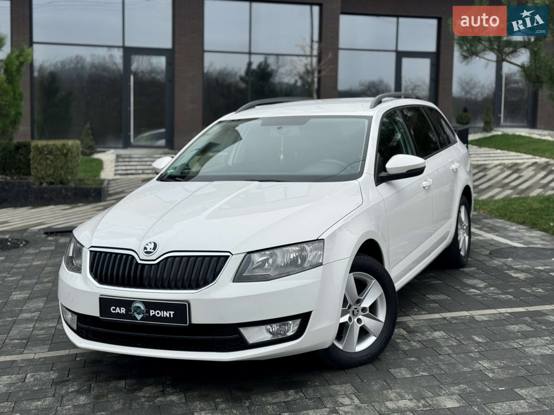 Головне фото звіту автомобіля SKODA OCTAVIA 2013