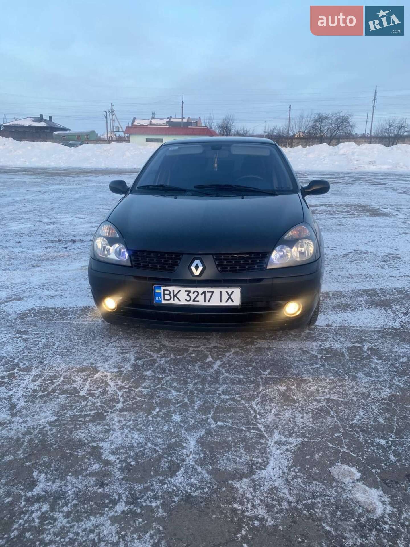 RENAULT CLIO 2001