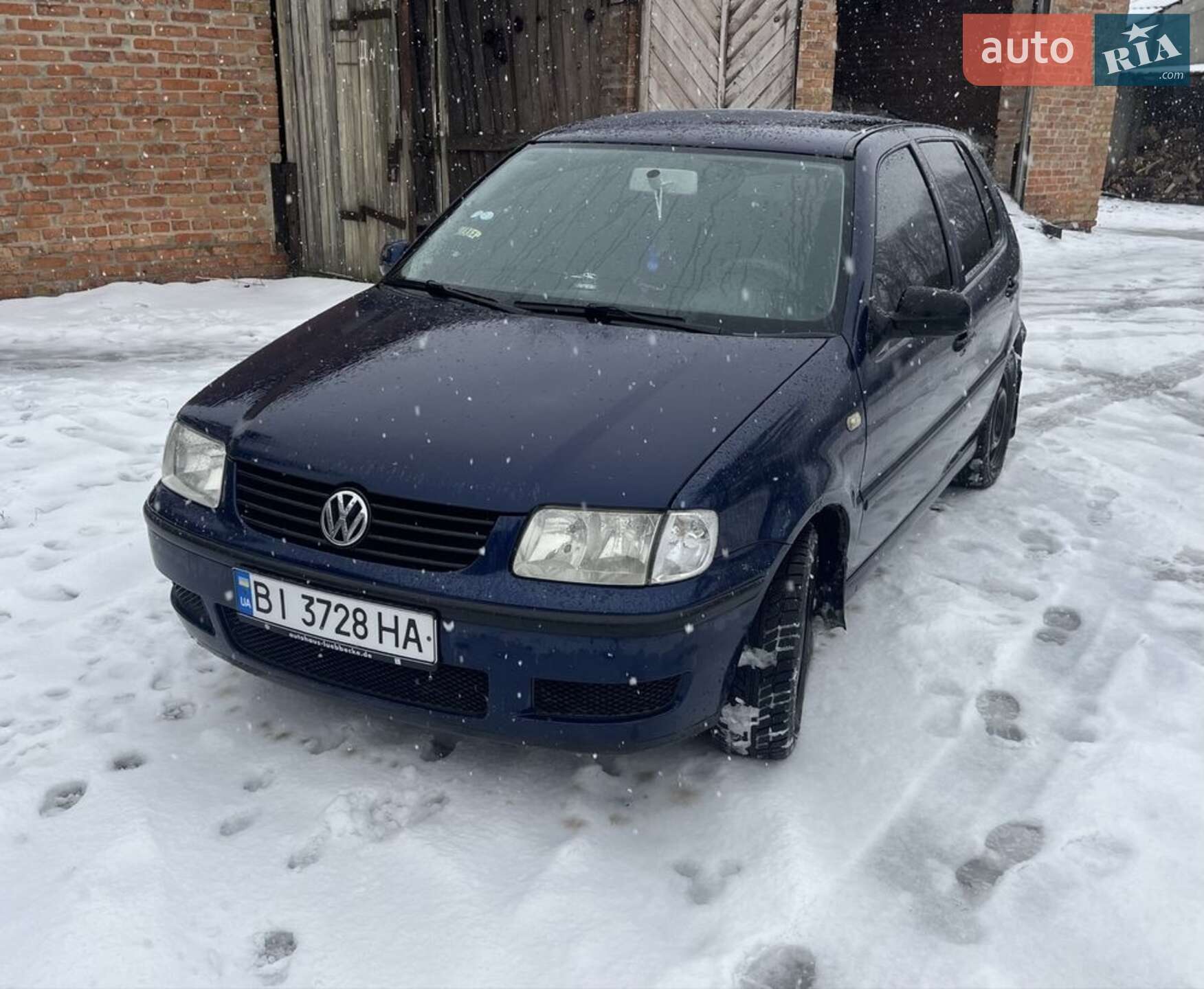 VOLKSWAGEN POLO 2000