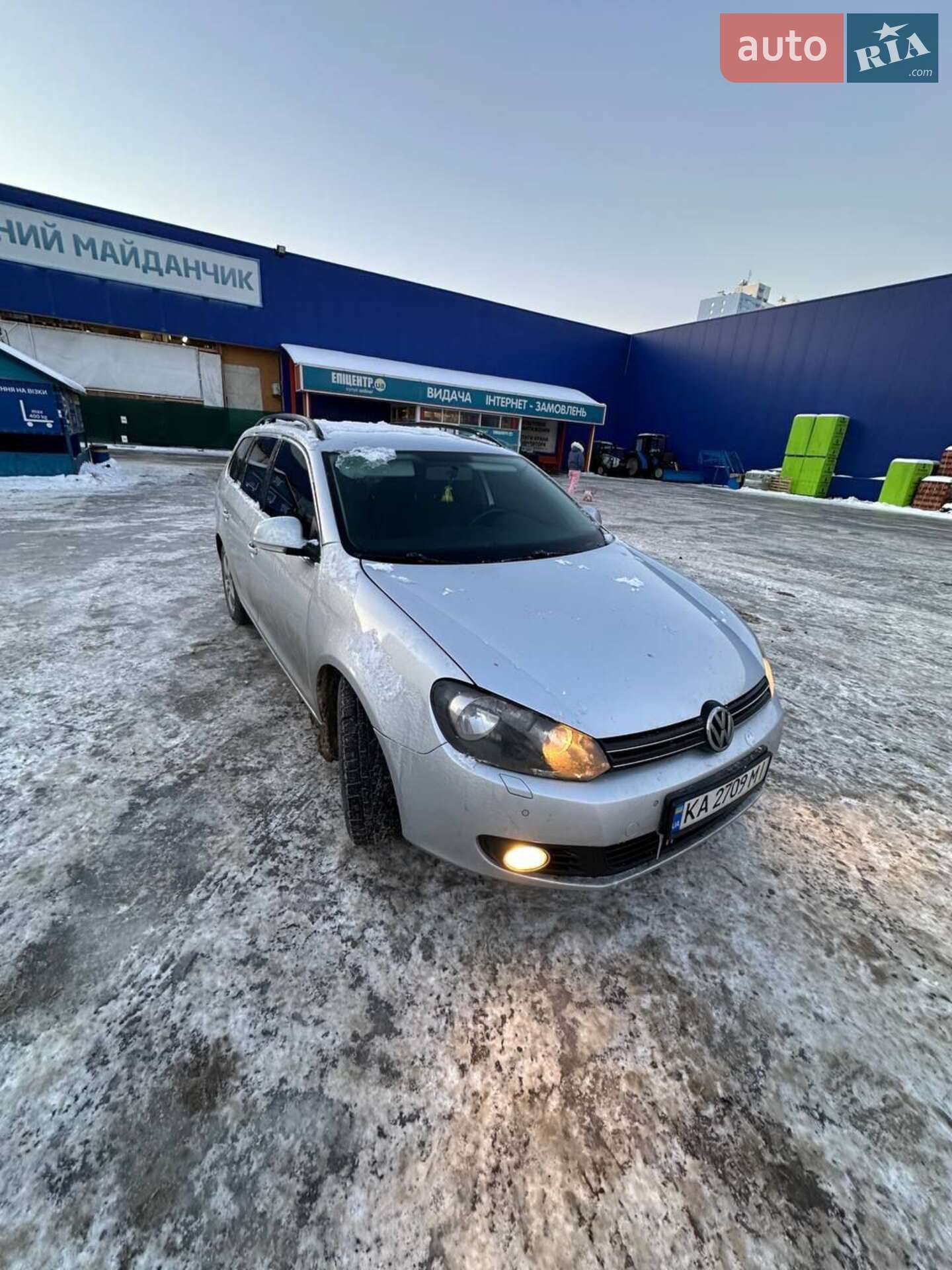 VOLKSWAGEN GOLF 2011