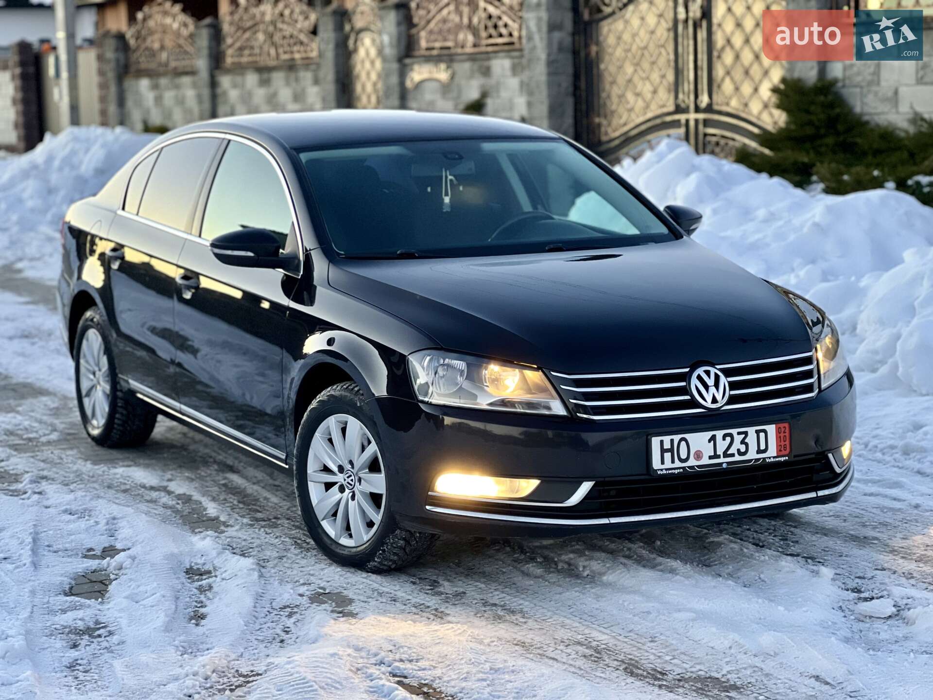VOLKSWAGEN PASSAT 2012