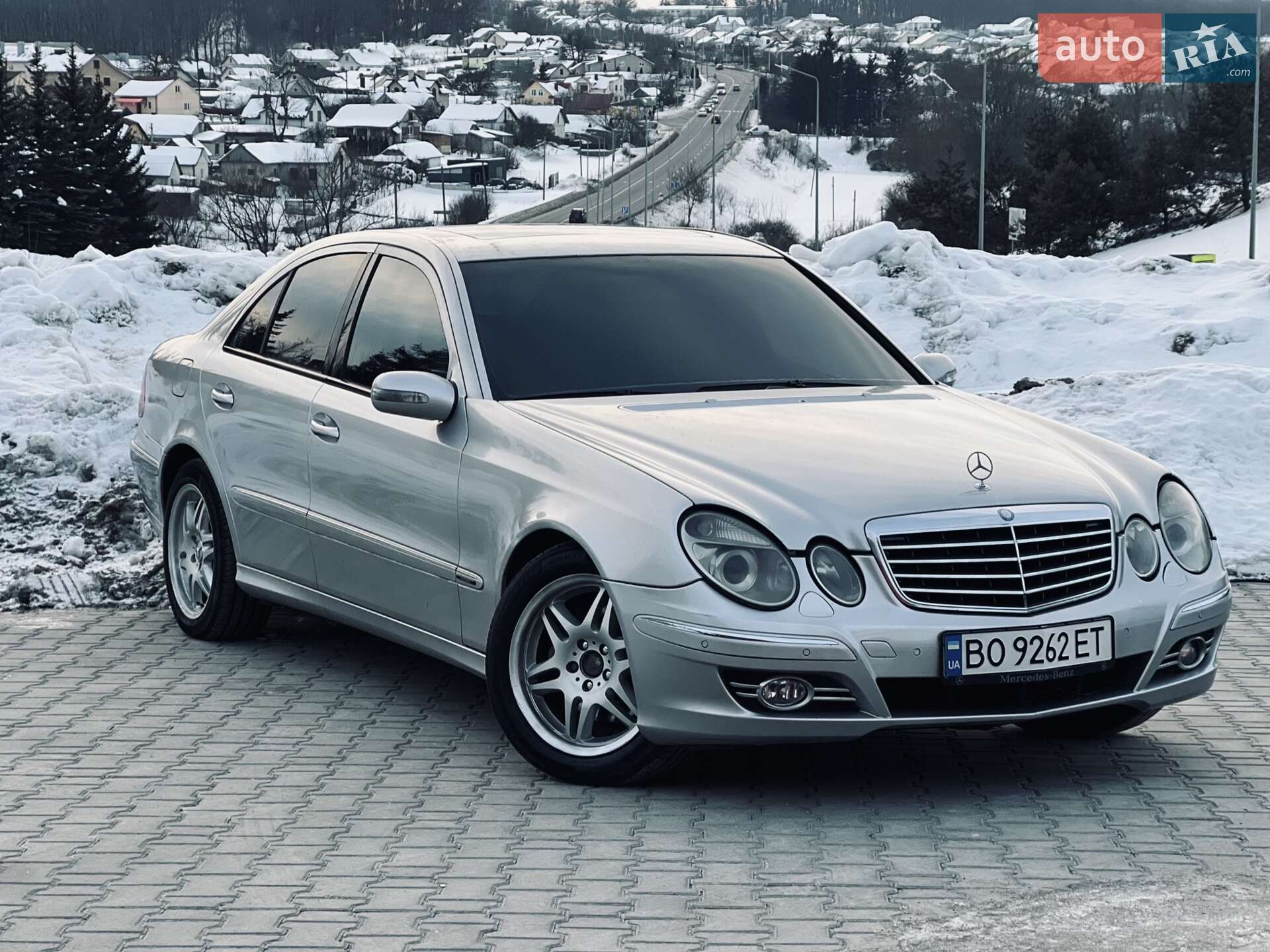 Головне фото звіту автомобіля MERCEDES-BENZ E 320 2003