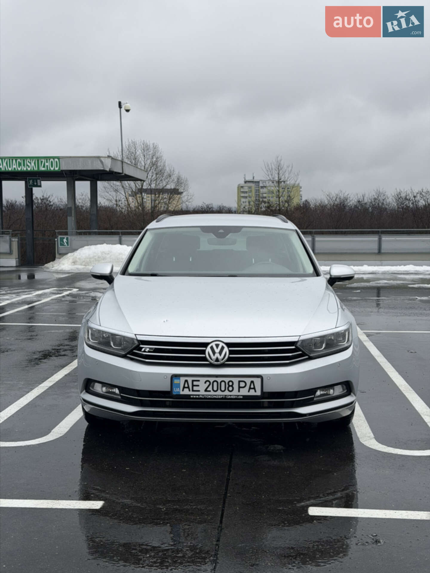 VOLKSWAGEN PASSAT 2016