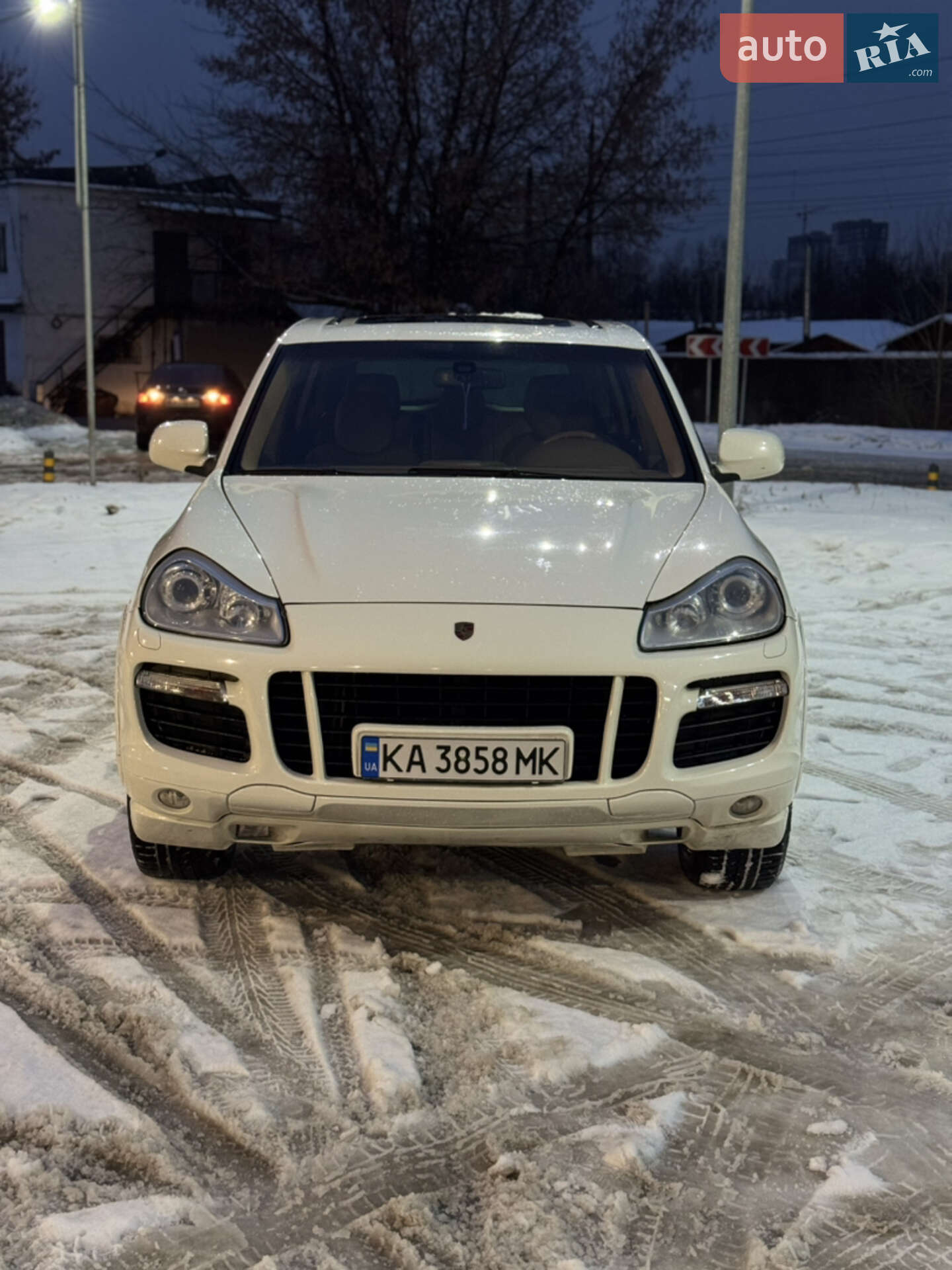 Головне фото звіту автомобіля PORSCHE CAYENNE 2008