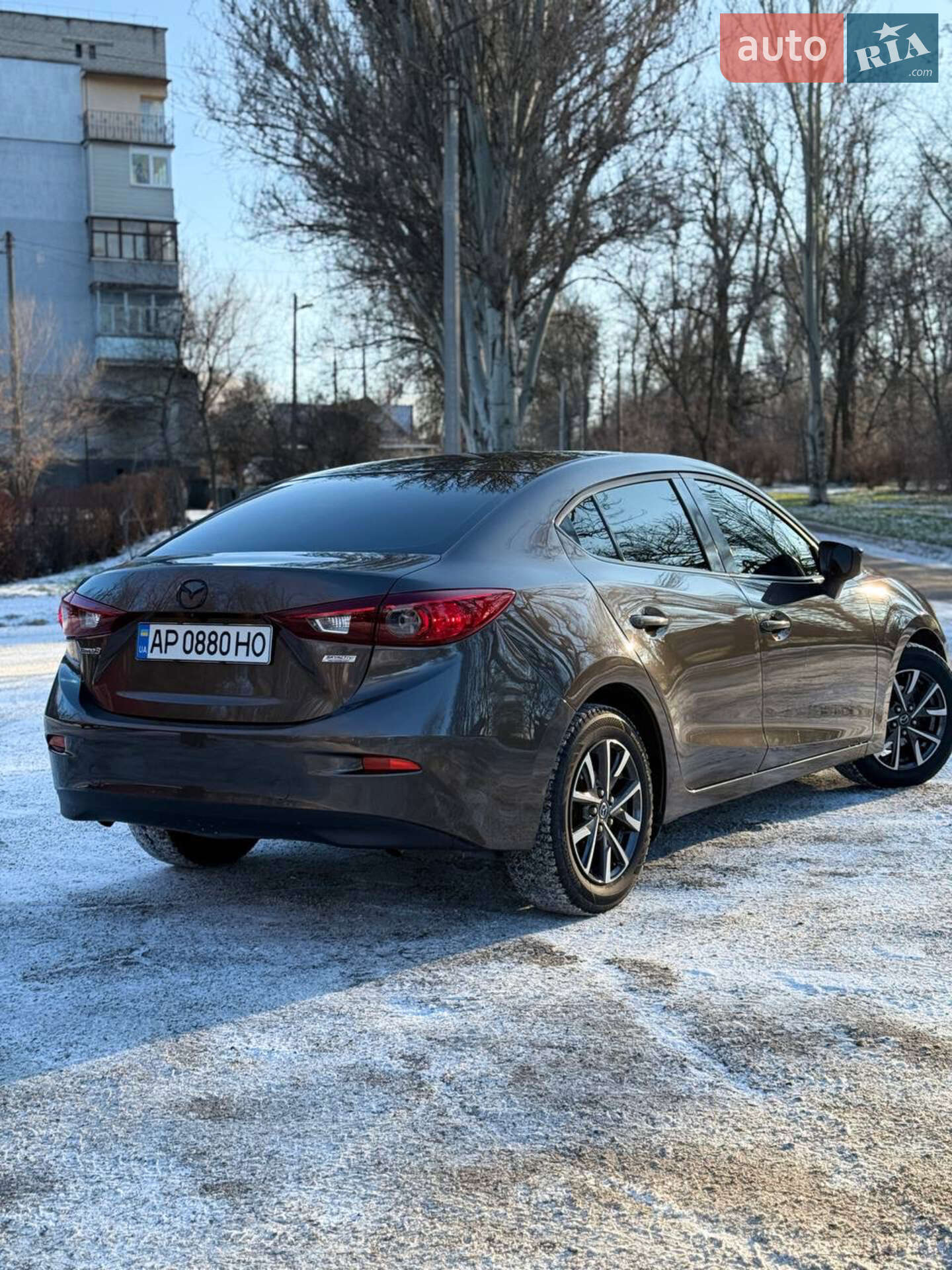 MAZDA 3