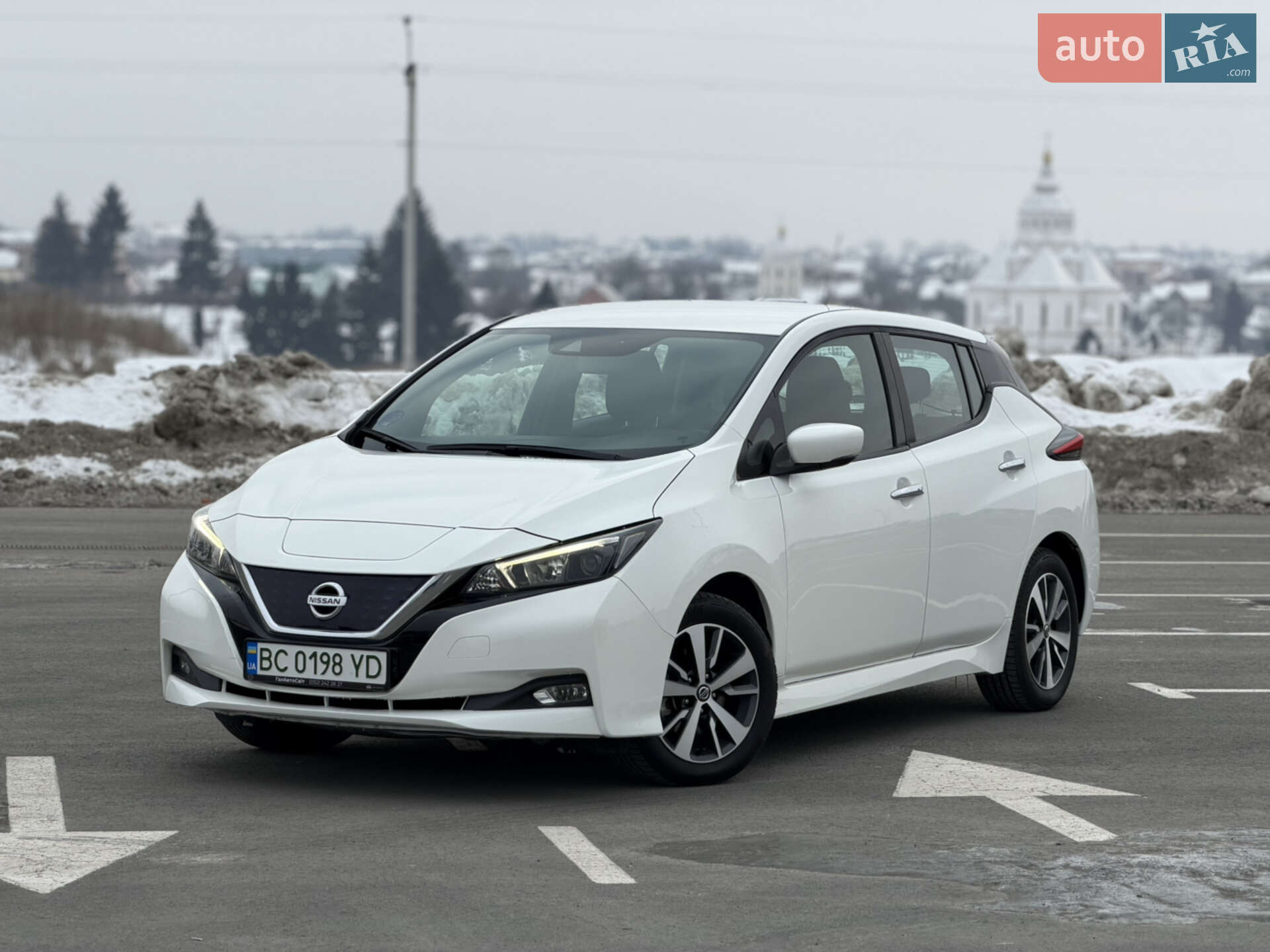 Головне фото звіту автомобіля NISSAN LEAF 2018