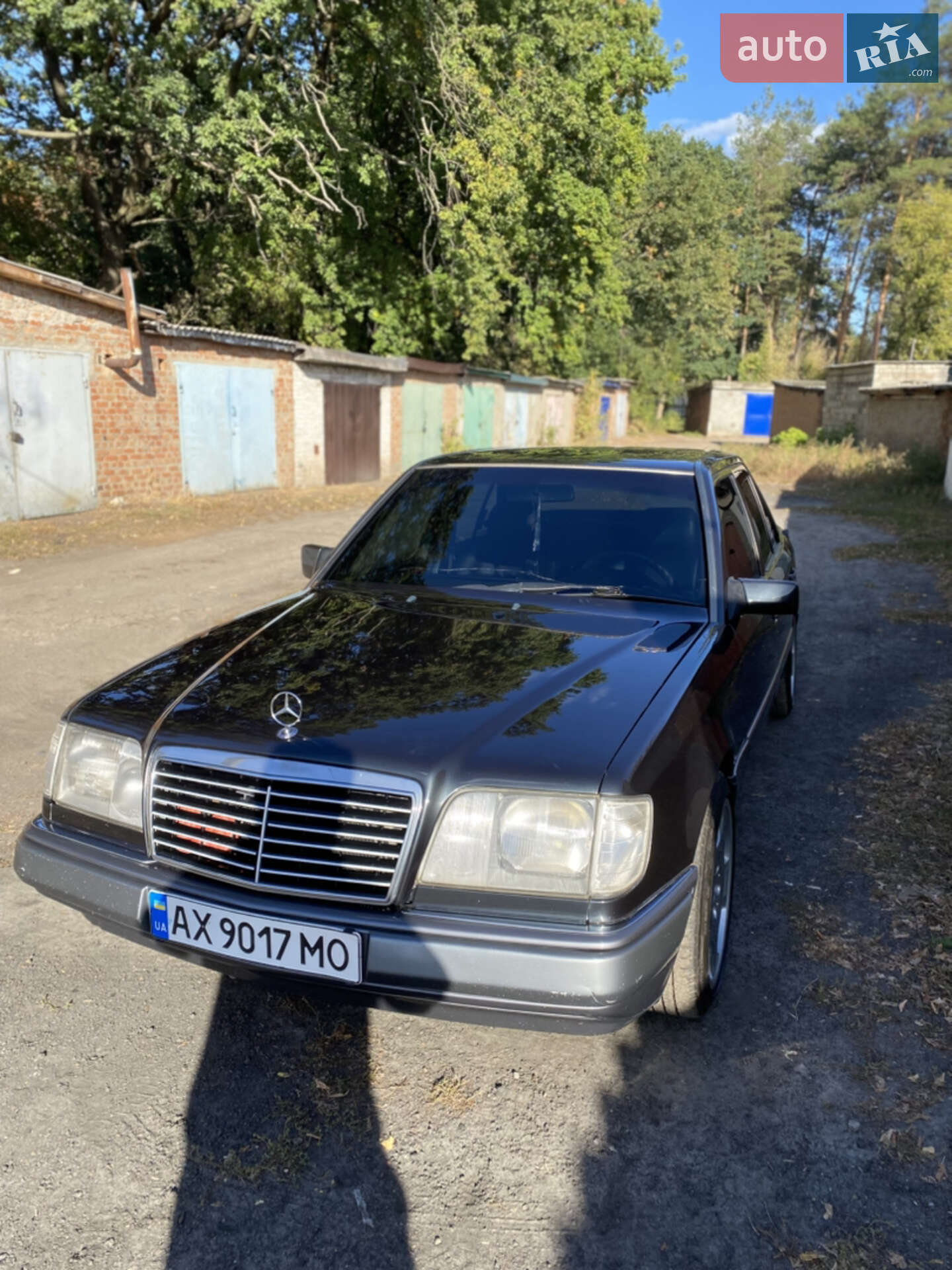 MERCEDES-BENZ E 220 1994