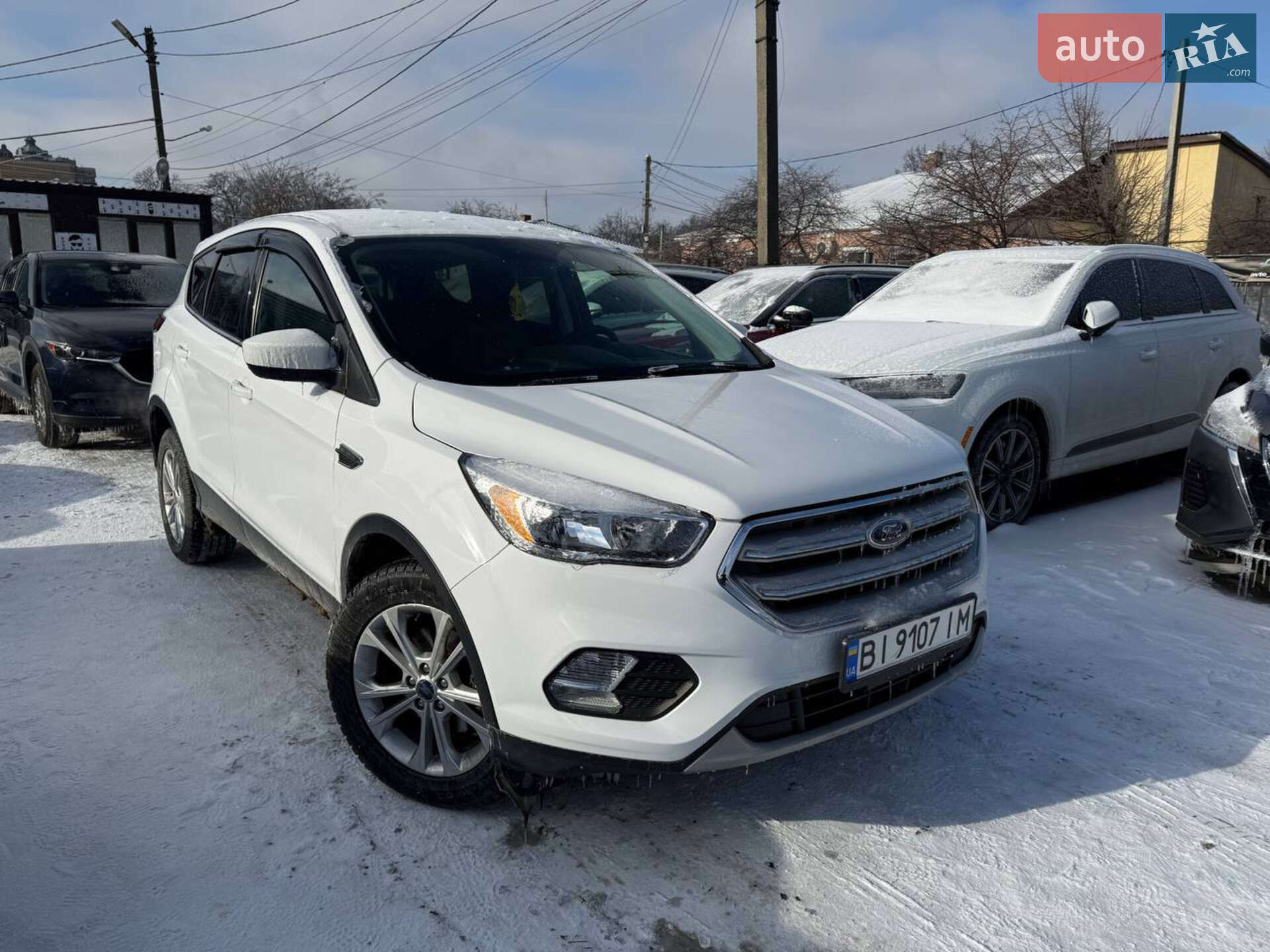 Головне фото звіту автомобіля FORD ESCAPE 2019