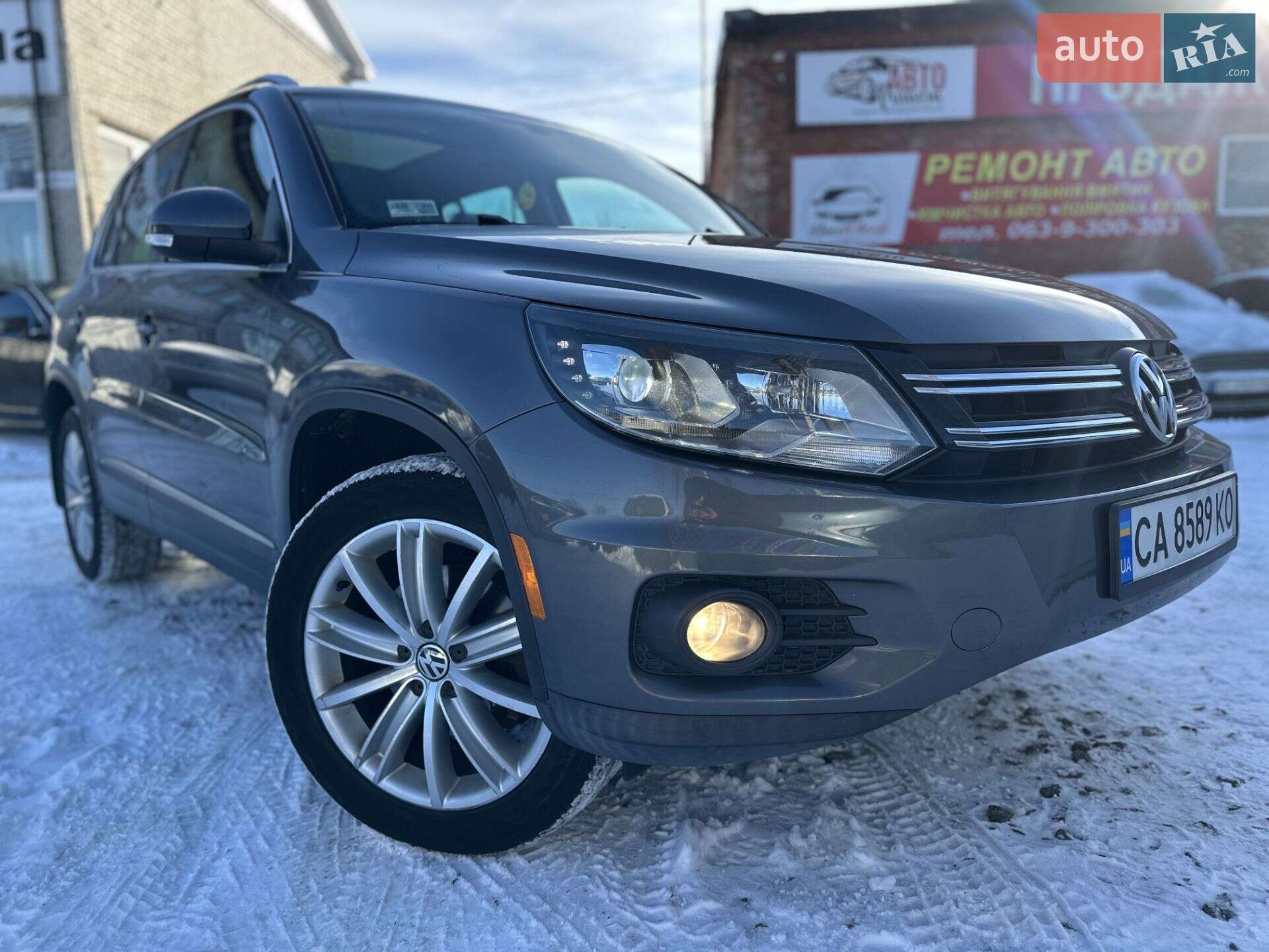 VOLKSWAGEN TIGUAN 2015