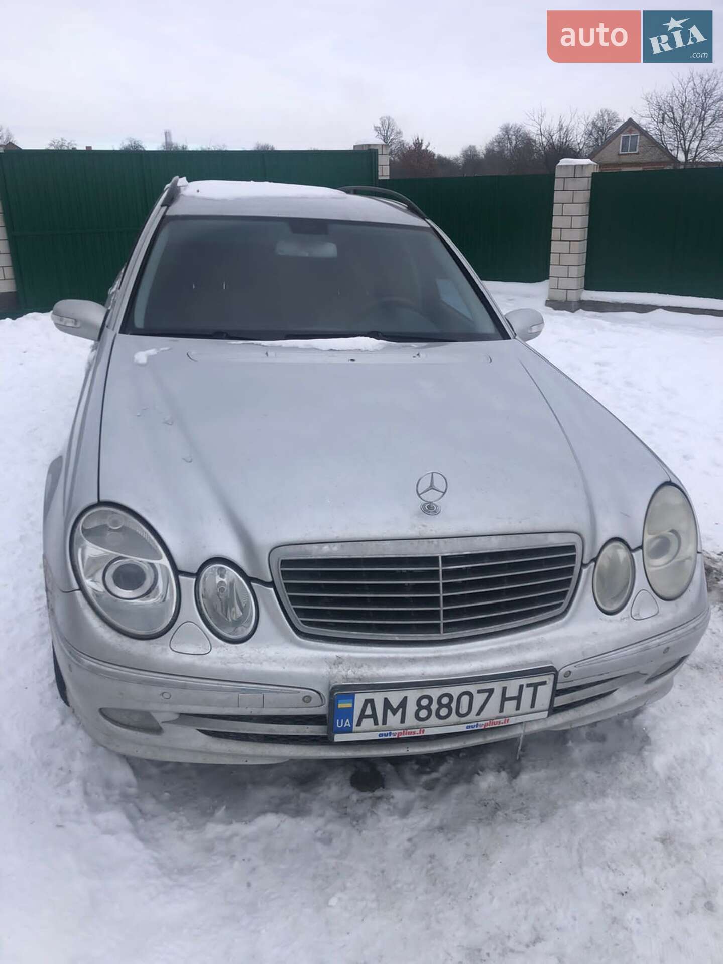 Головне фото звіту автомобіля MERCEDES-BENZ E 220 2003