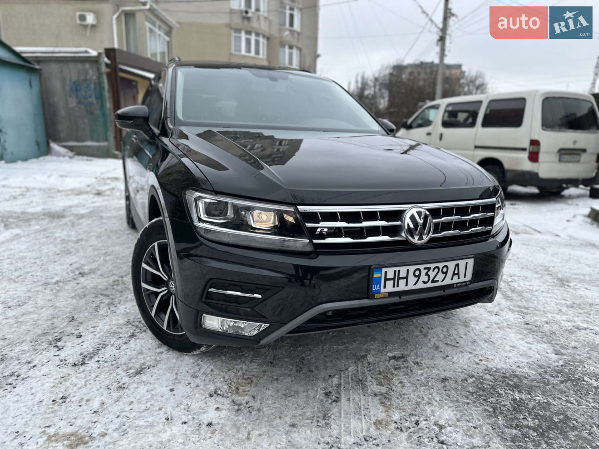 VOLKSWAGEN TIGUAN 2019