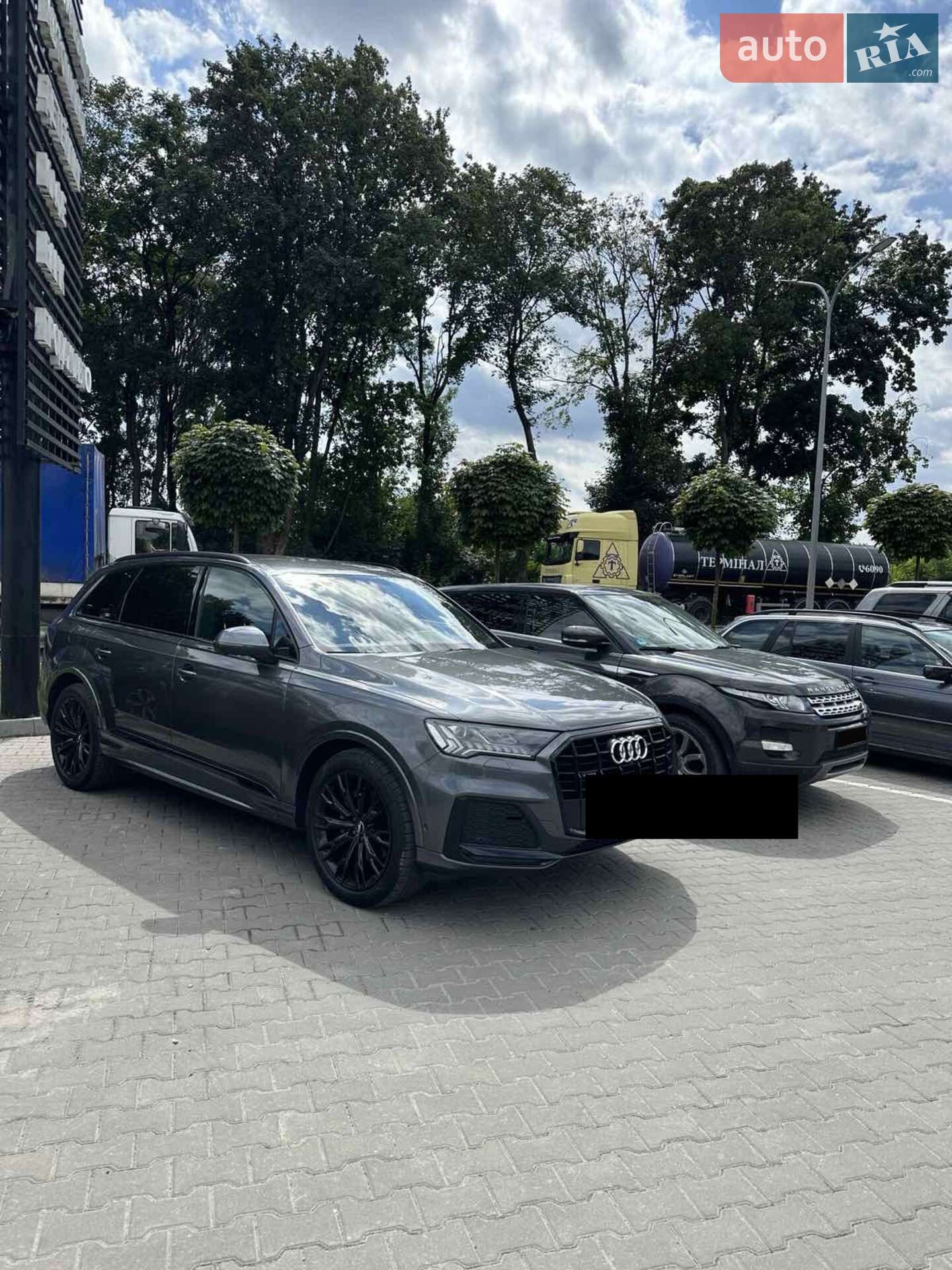 AUDI Q7 2021