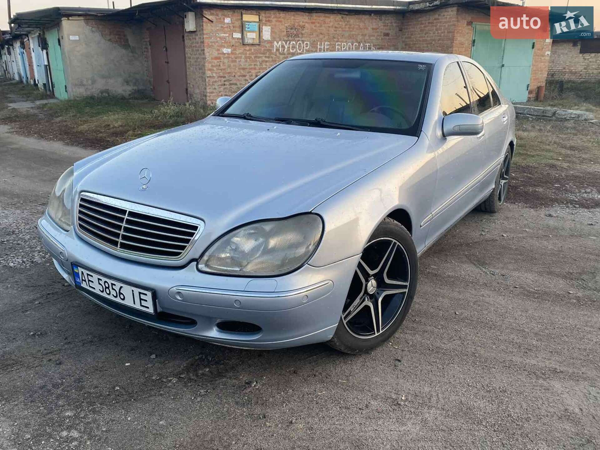 MERCEDES-BENZ 320 2000