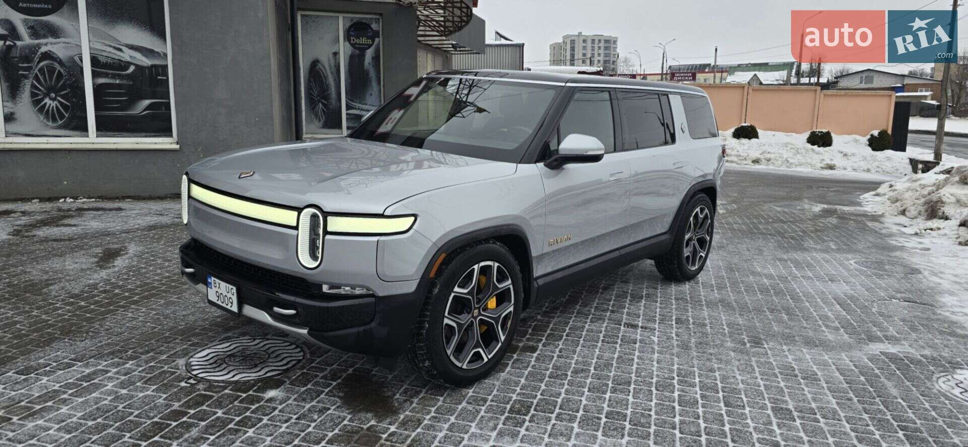 RIVIAN R1S 2022