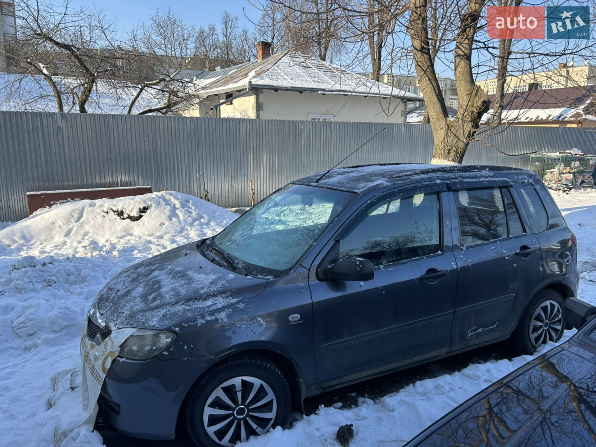 MAZDA 2 2004