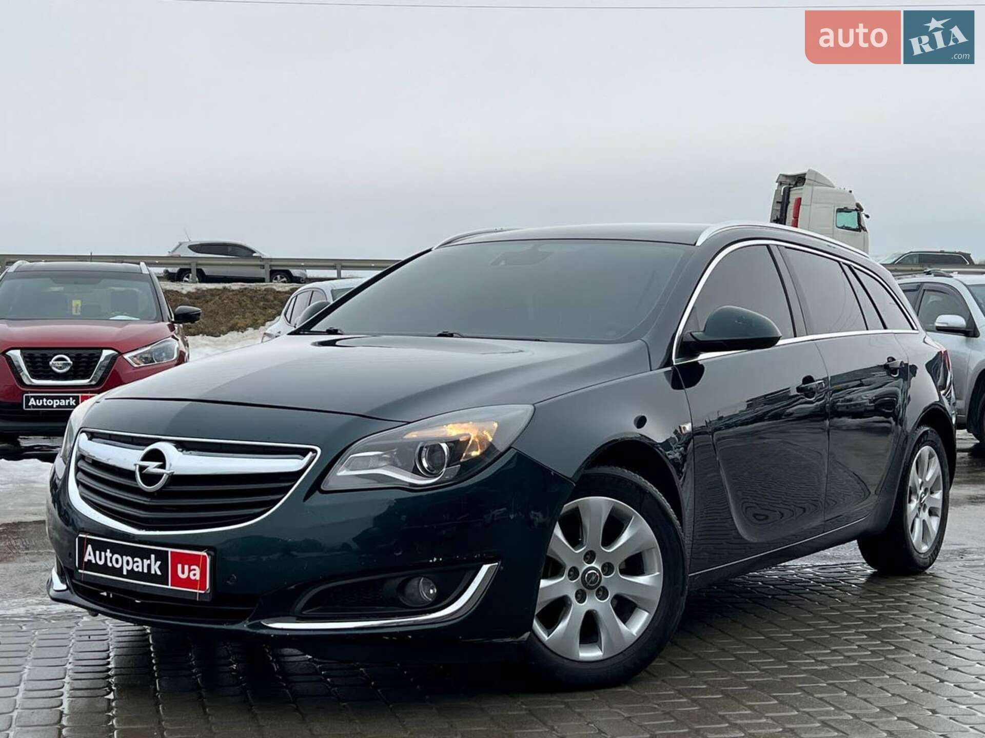 Головне фото звіту автомобіля OPEL INSIGNIA 2015