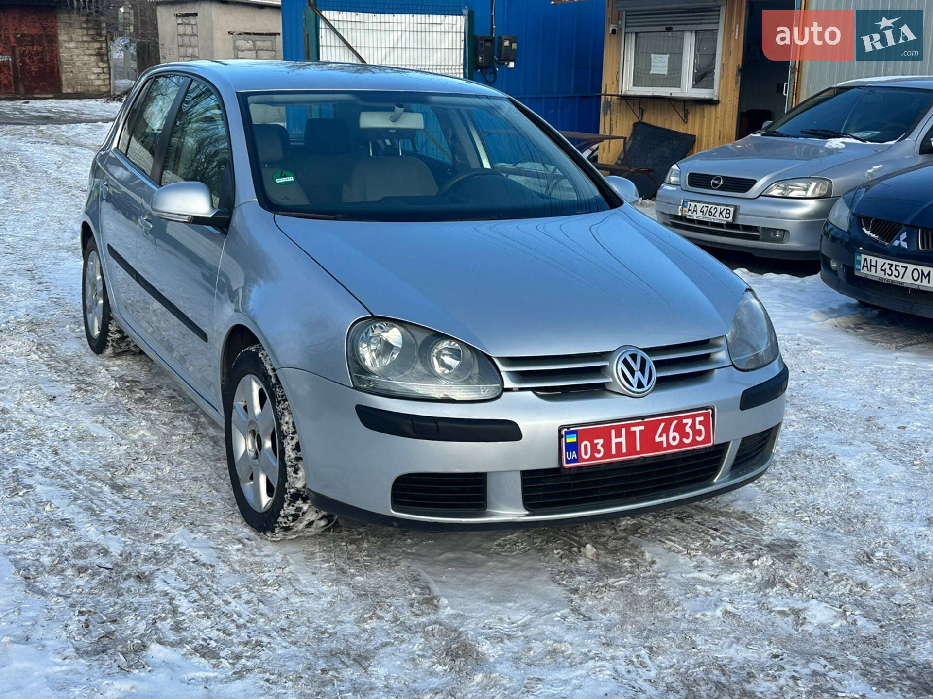 VOLKSWAGEN GOLF 2004