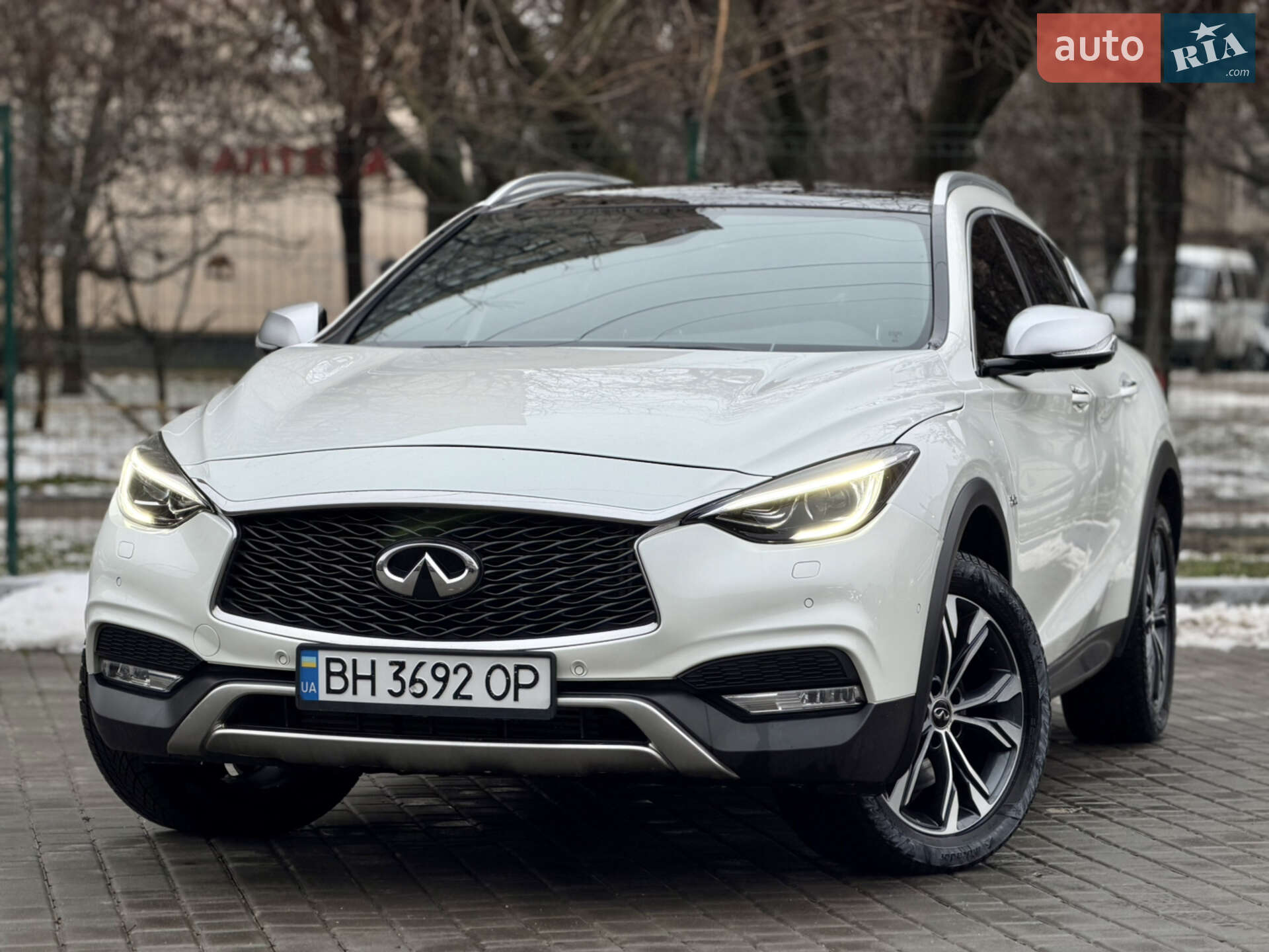 INFINITI QX30 2018