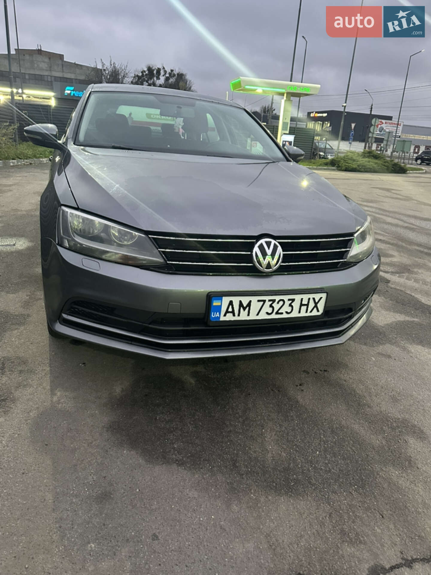 VOLKSWAGEN JETTA 2016