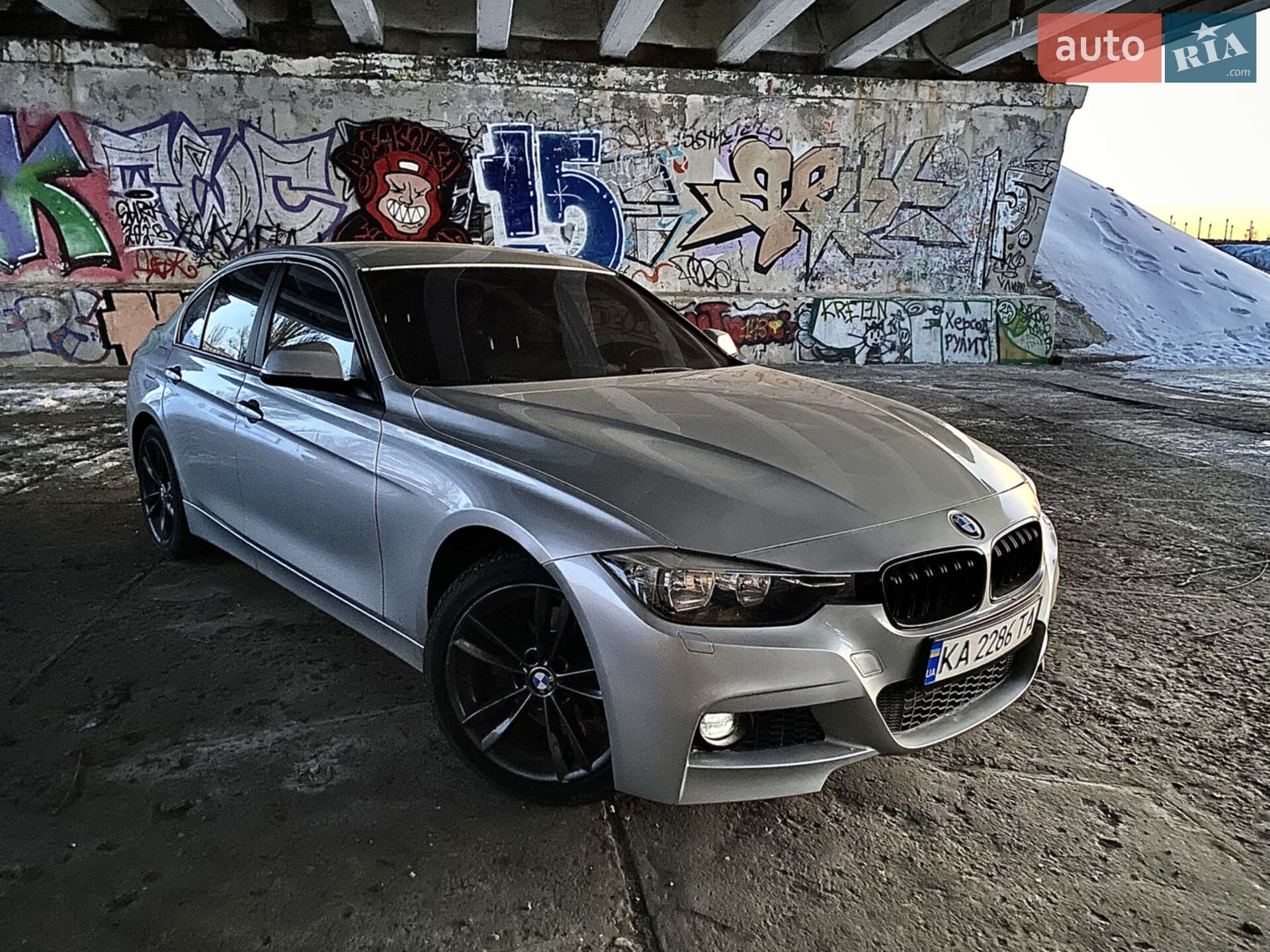 Головне фото звіту автомобіля BMW 320I 2016