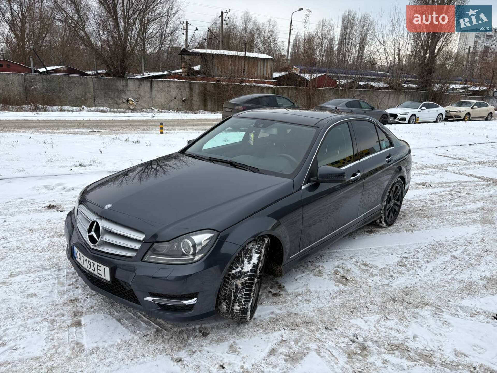 MERCEDES-BENZ C 220 2013