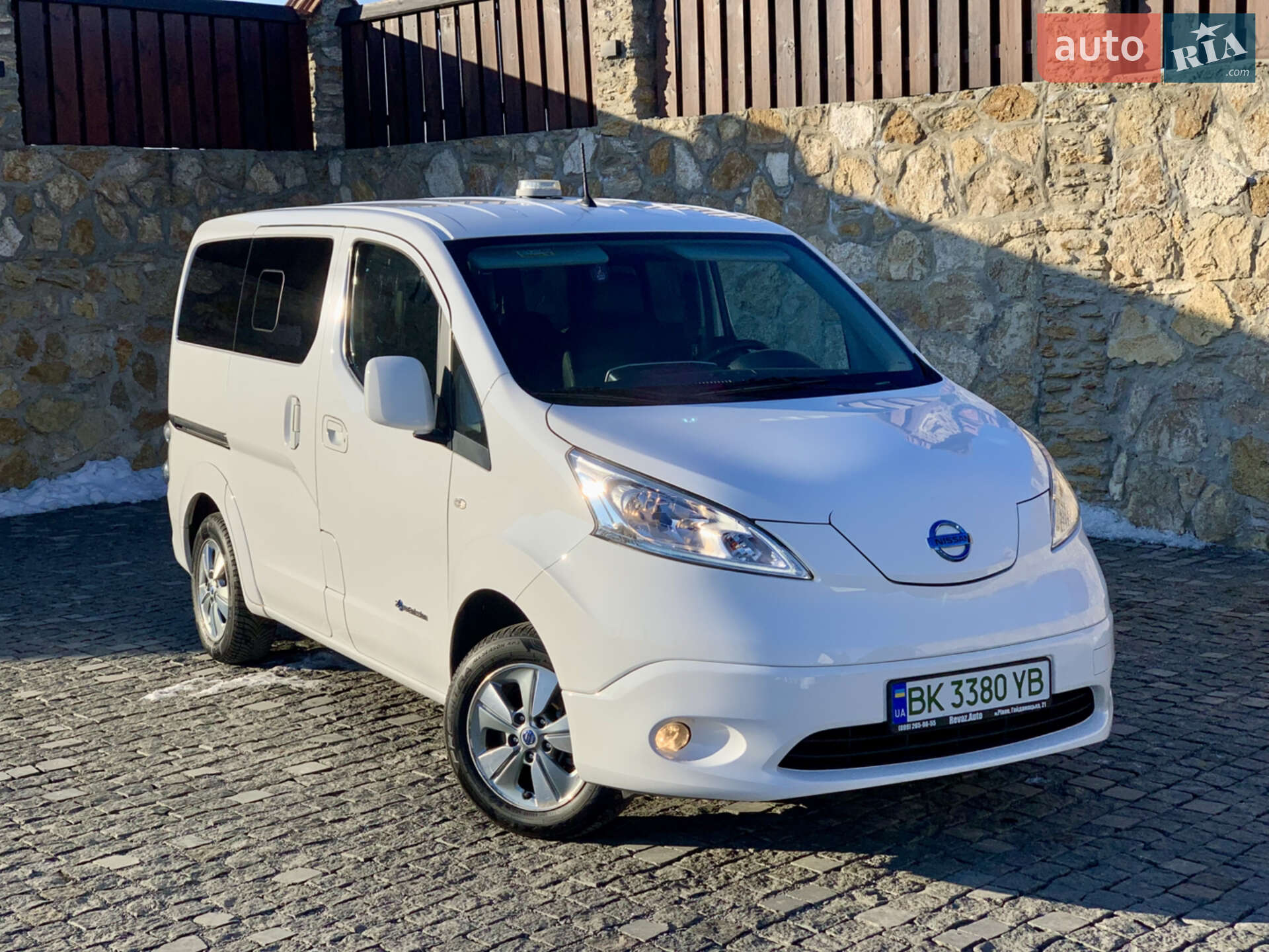 NISSAN E-NV 200 2018