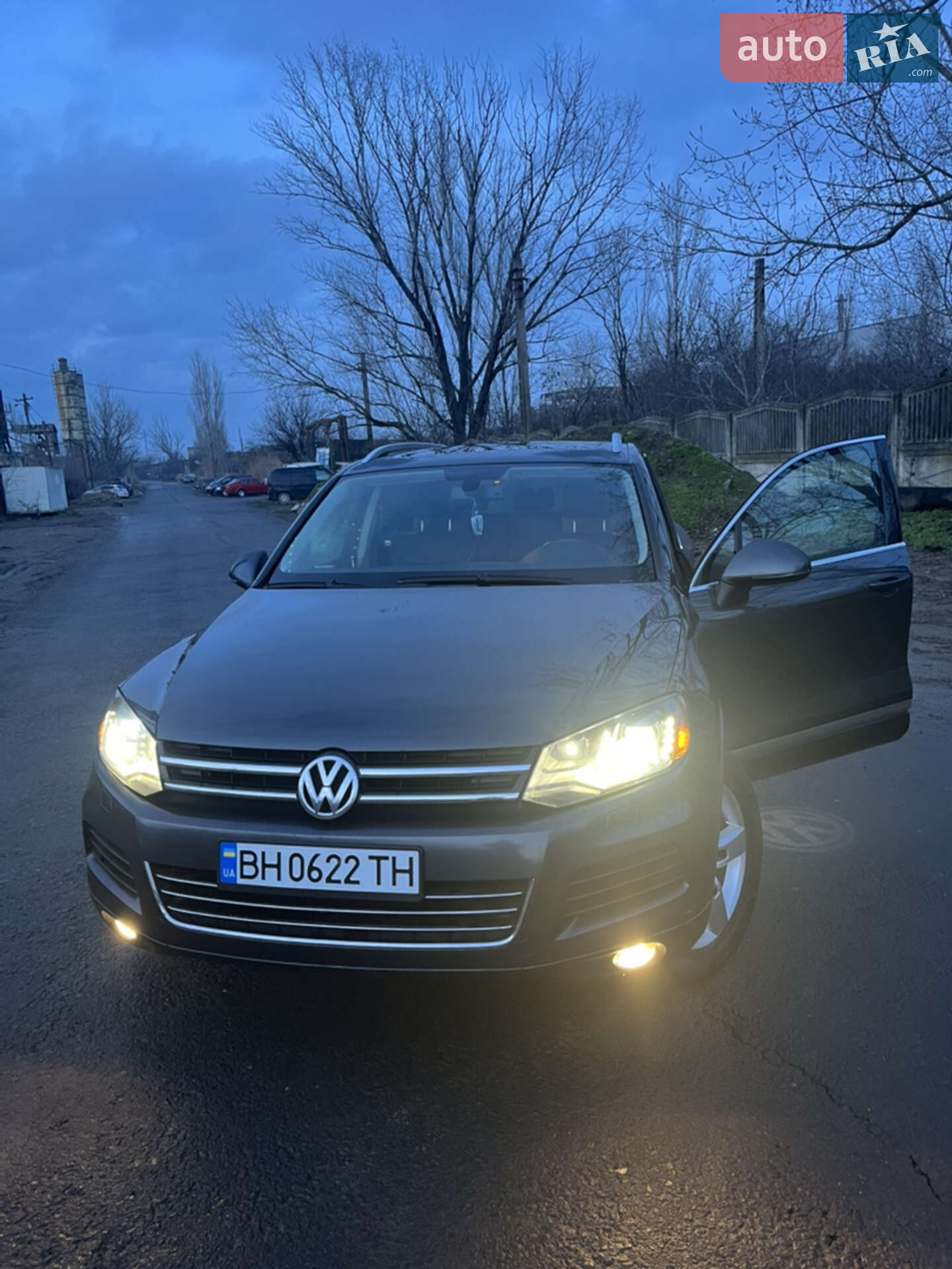 VOLKSWAGEN TOUAREG 2011