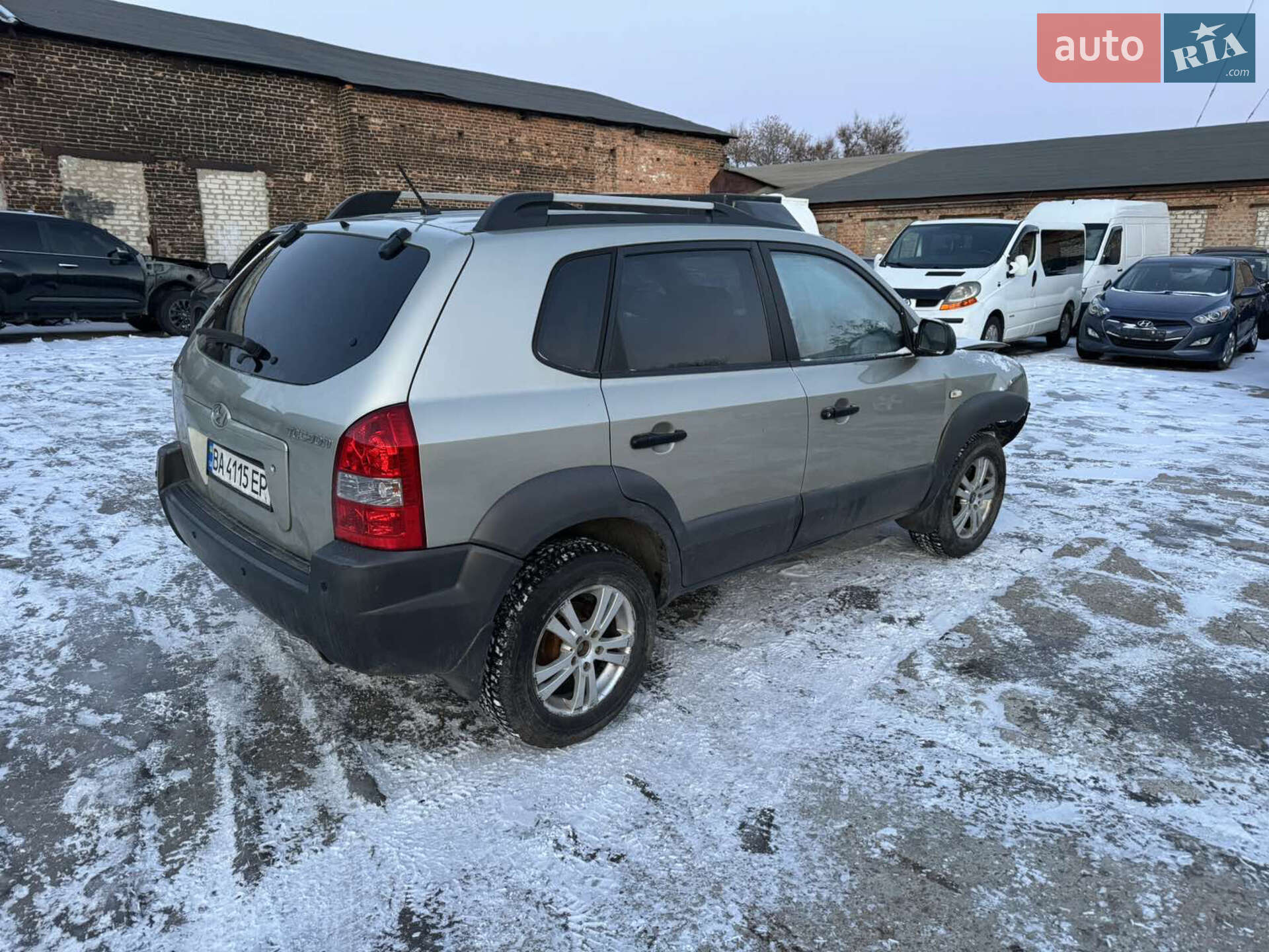 Головне фото звіту автомобіля HYUNDAI TUCSON 2008