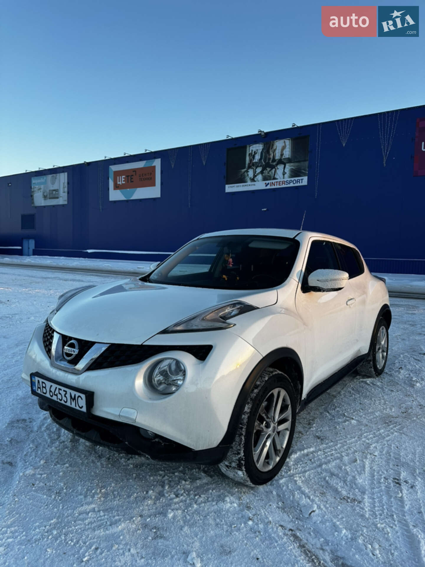 NISSAN JUKE 2015