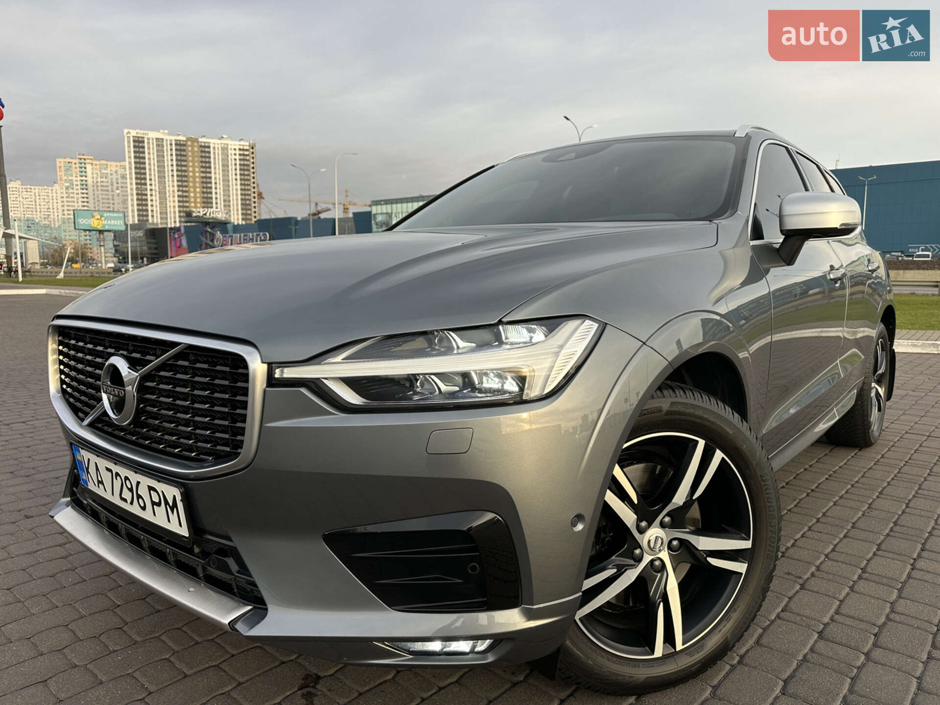 Головне фото звіту автомобіля VOLVO XC60 2018