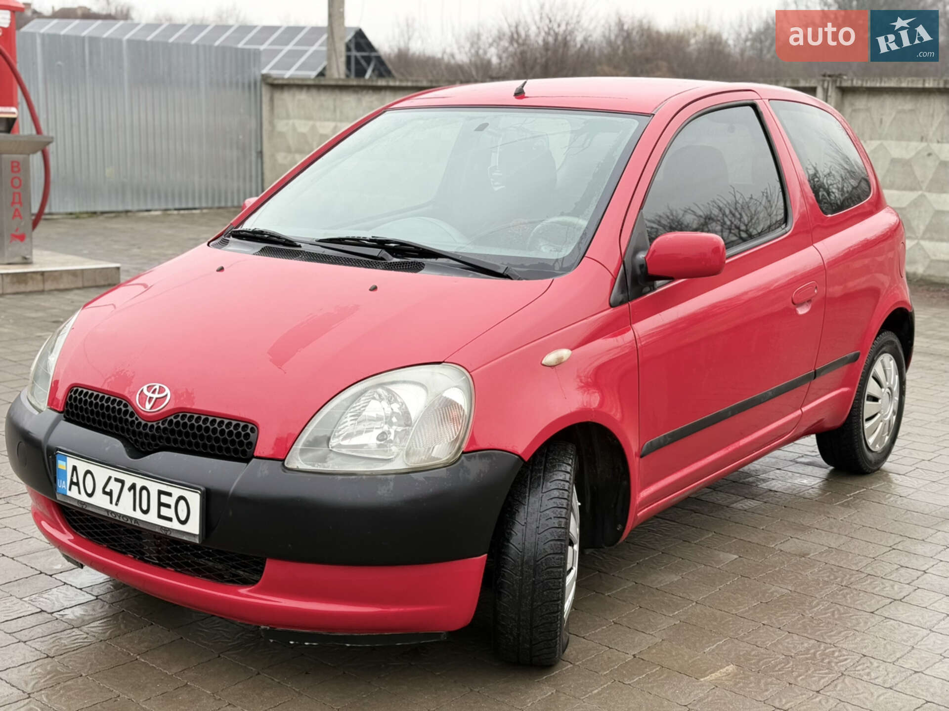TOYOTA YARIS 2003